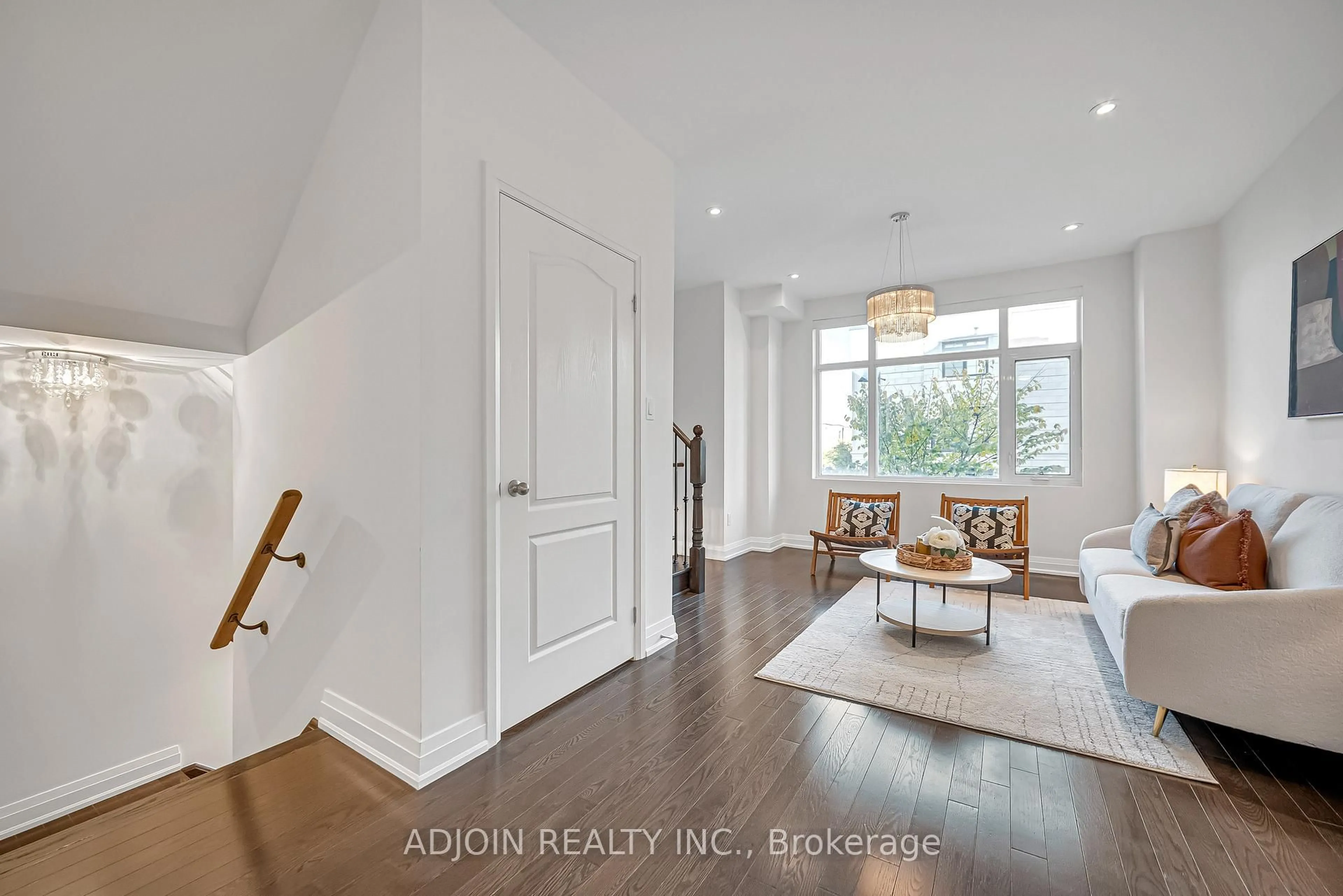 Indoor entryway for 50 William Saville St, Markham Ontario L3R 9S3