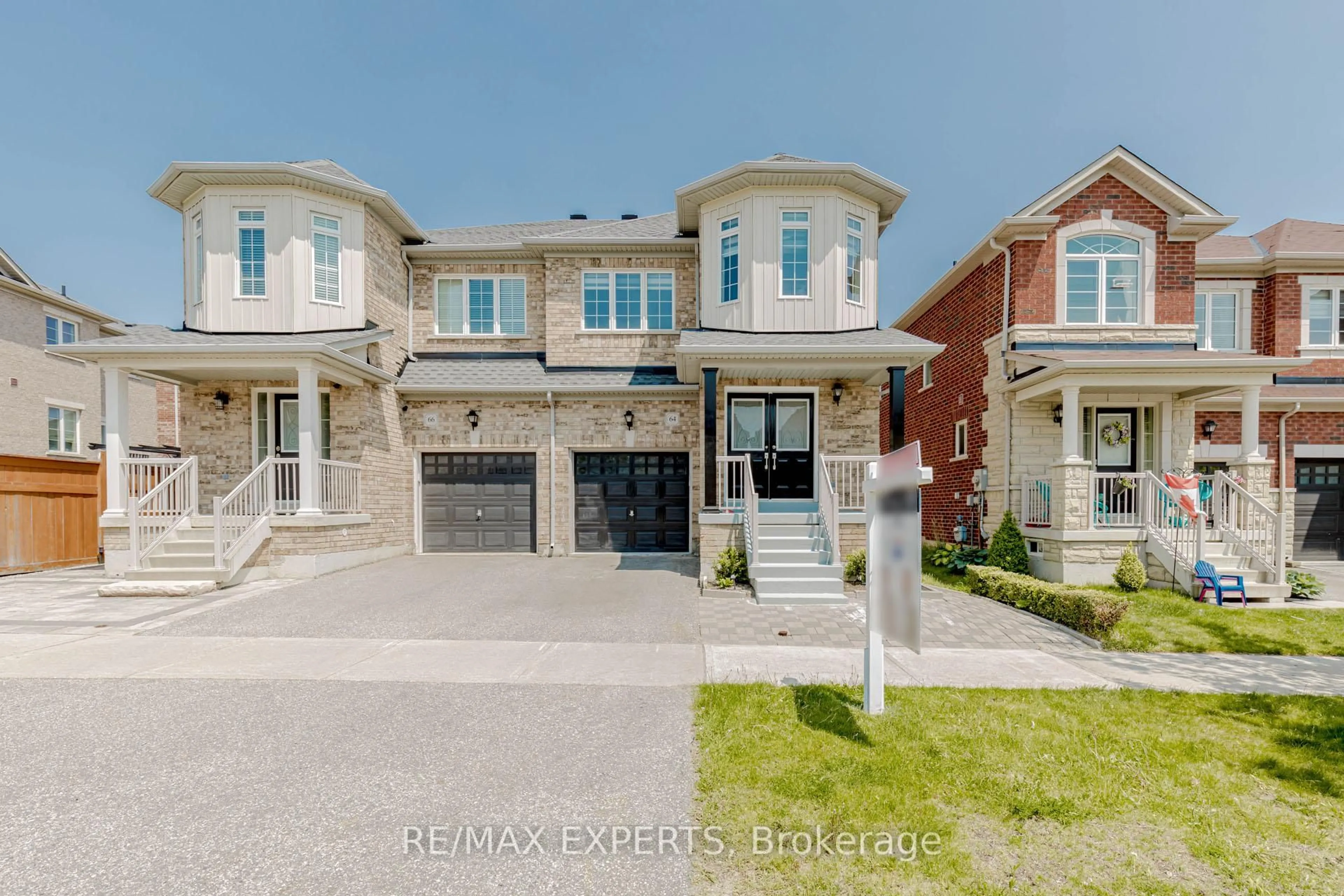 Home with brick exterior material, street for 64 Peppertree Lane, Whitchurch-Stouffville Ontario L4A 0M8