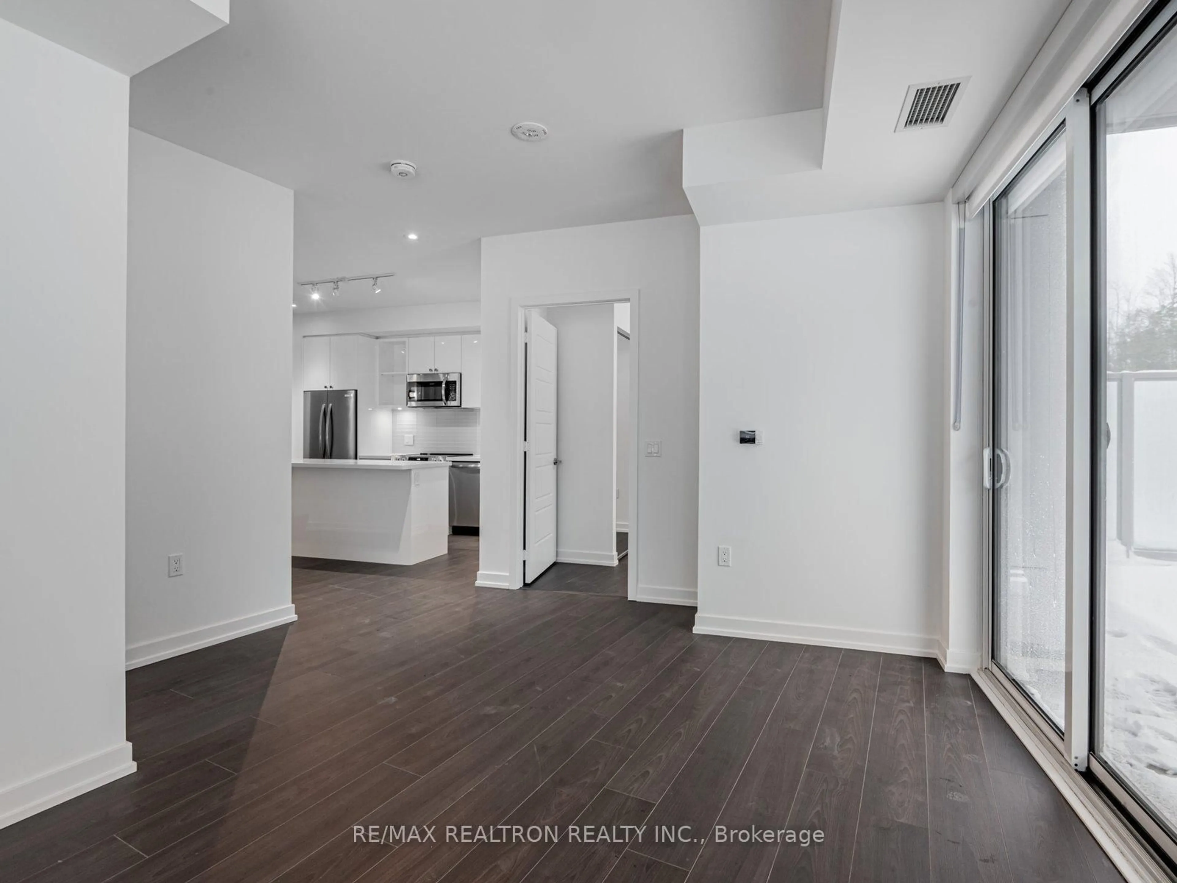 A pic of a room for 333 Sunseeker Ave #101, Innisfil Ontario L9S 0R6