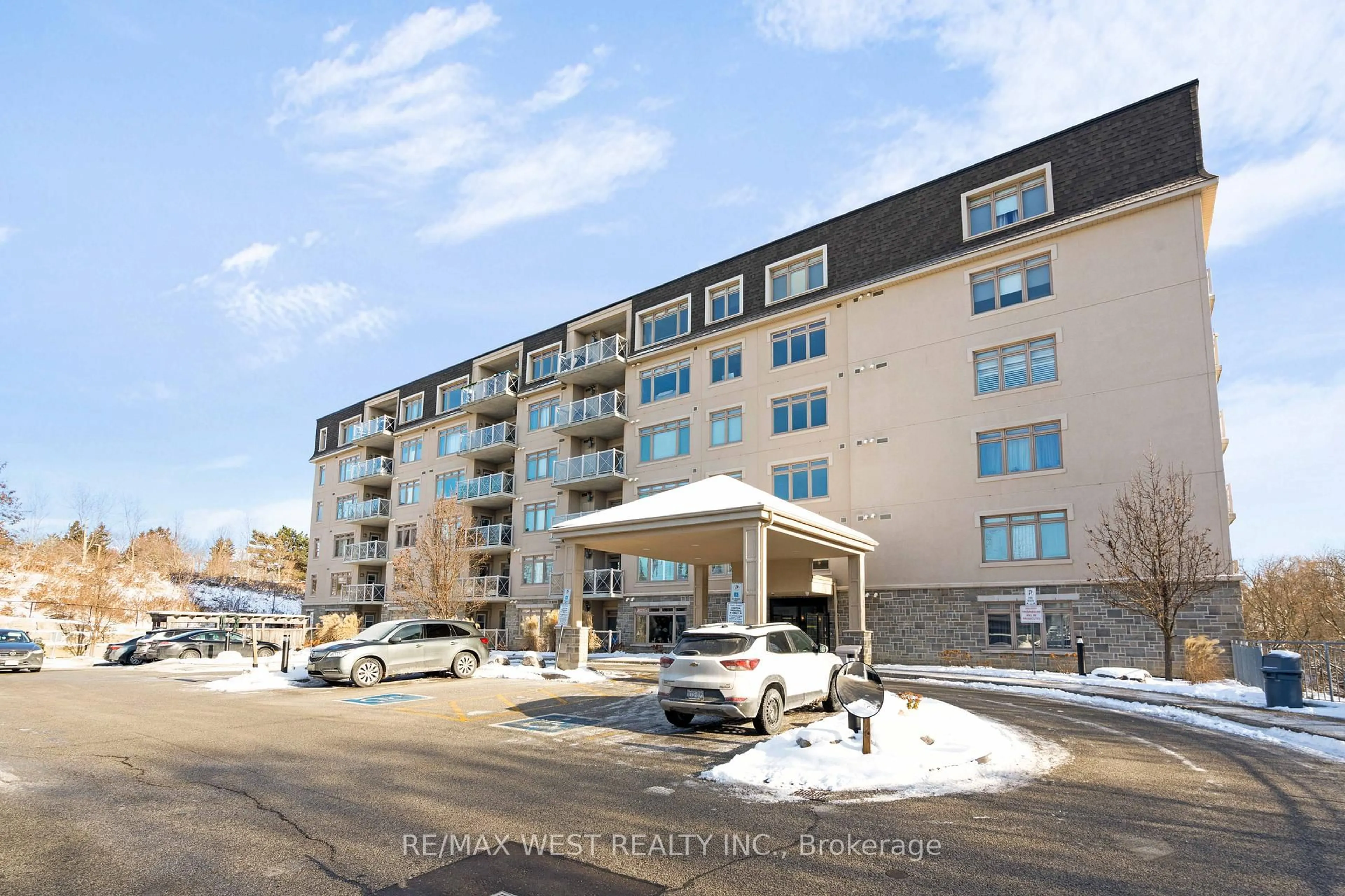 Unknown for 149 Church St #114, King Ontario L0G 1T0