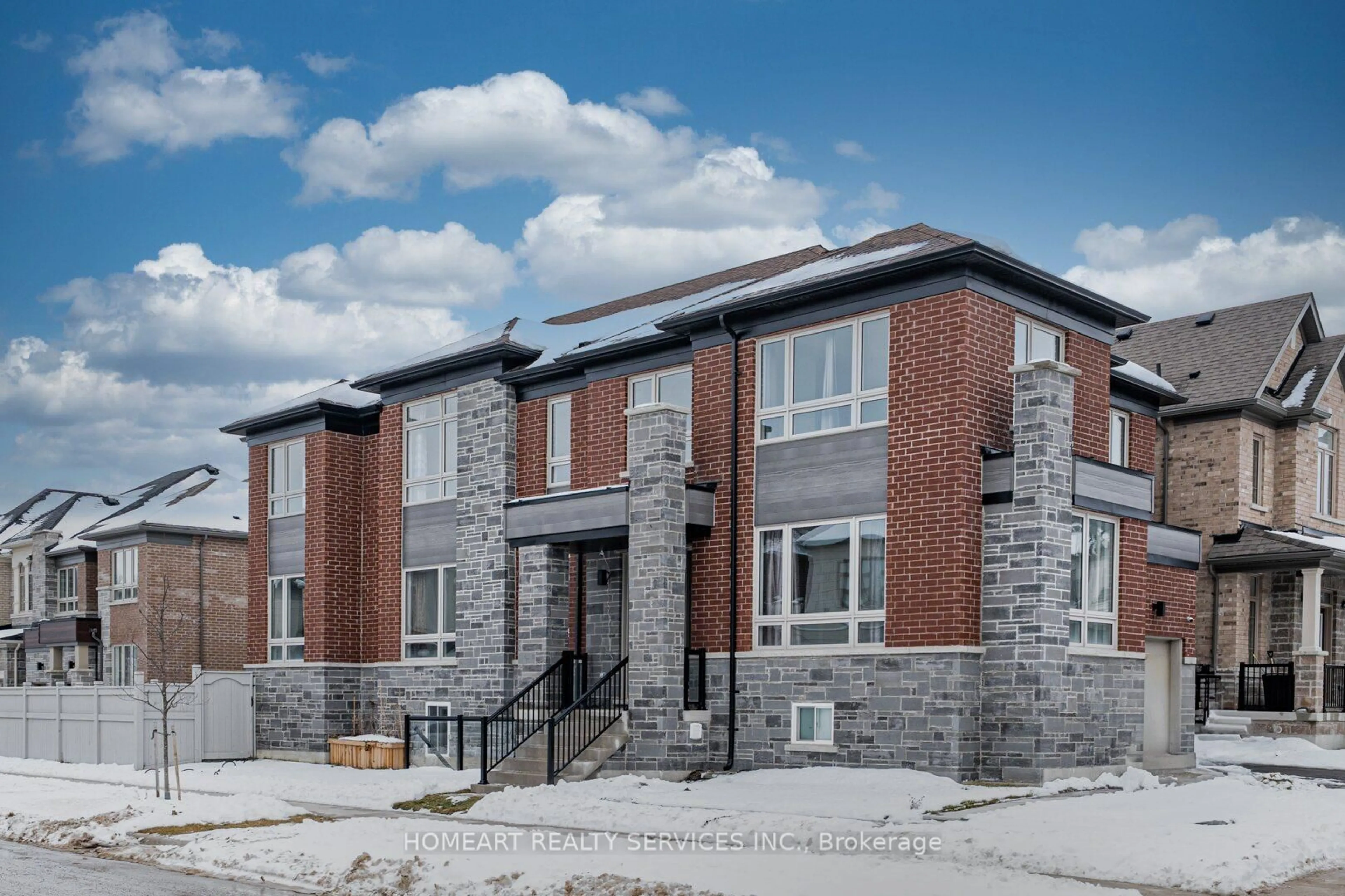 Home with brick exterior material, building for 64 Plank Rd, Bradford West Gwillimbury Ontario L3Z 4N3