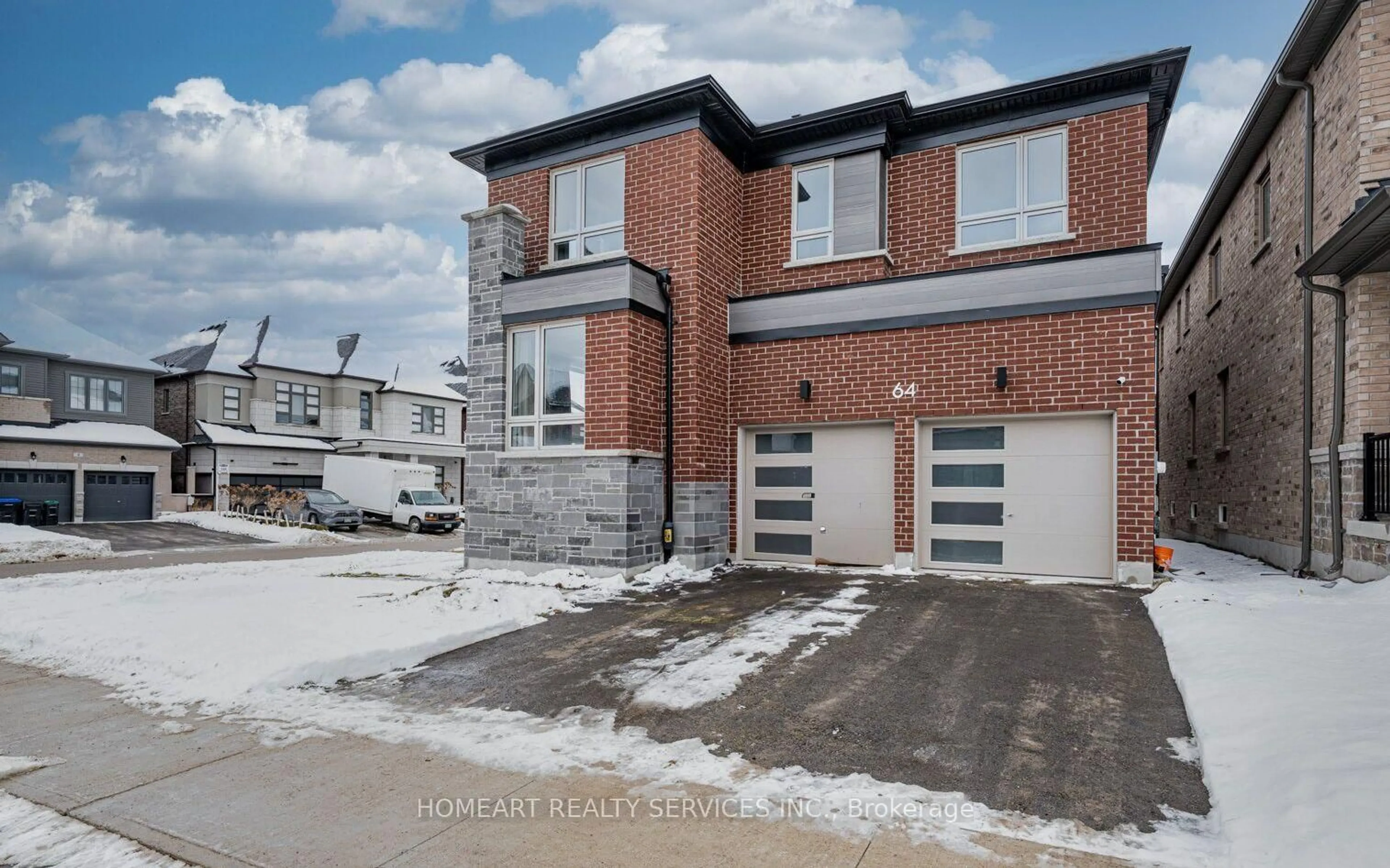 Home with brick exterior material, street for 64 Plank Rd, Bradford West Gwillimbury Ontario L3Z 4N3