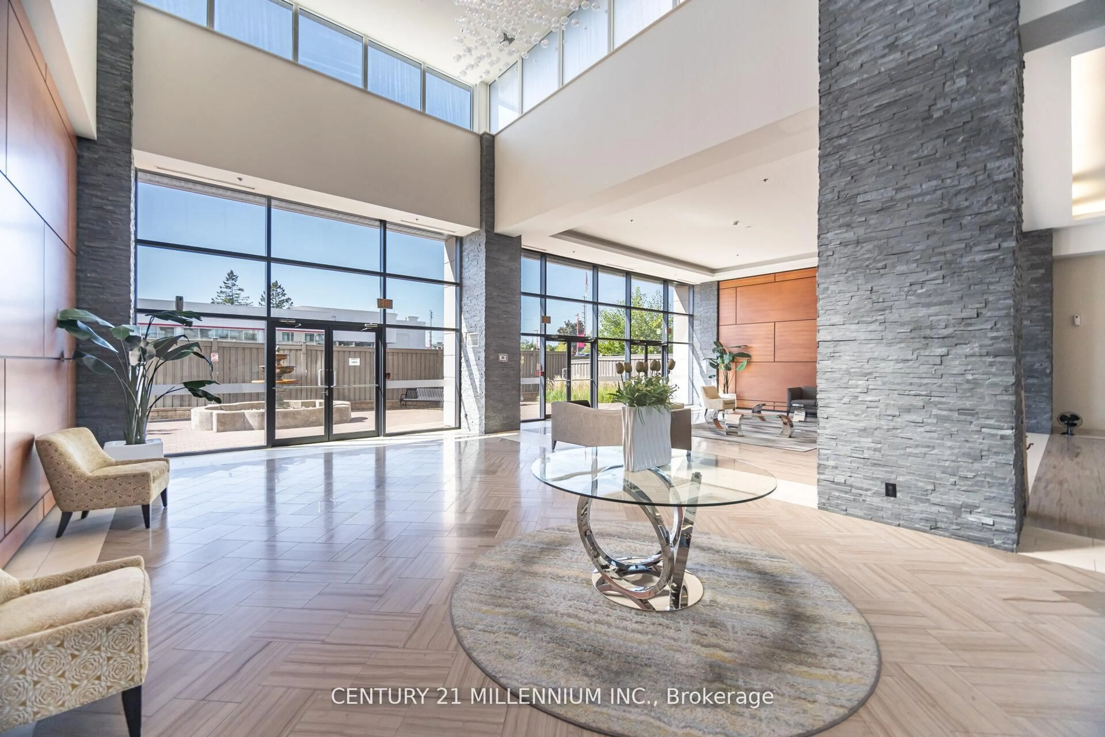 Indoor foyer for 24 Woodstream Blvd #217, Vaughan Ontario L4L 8C4