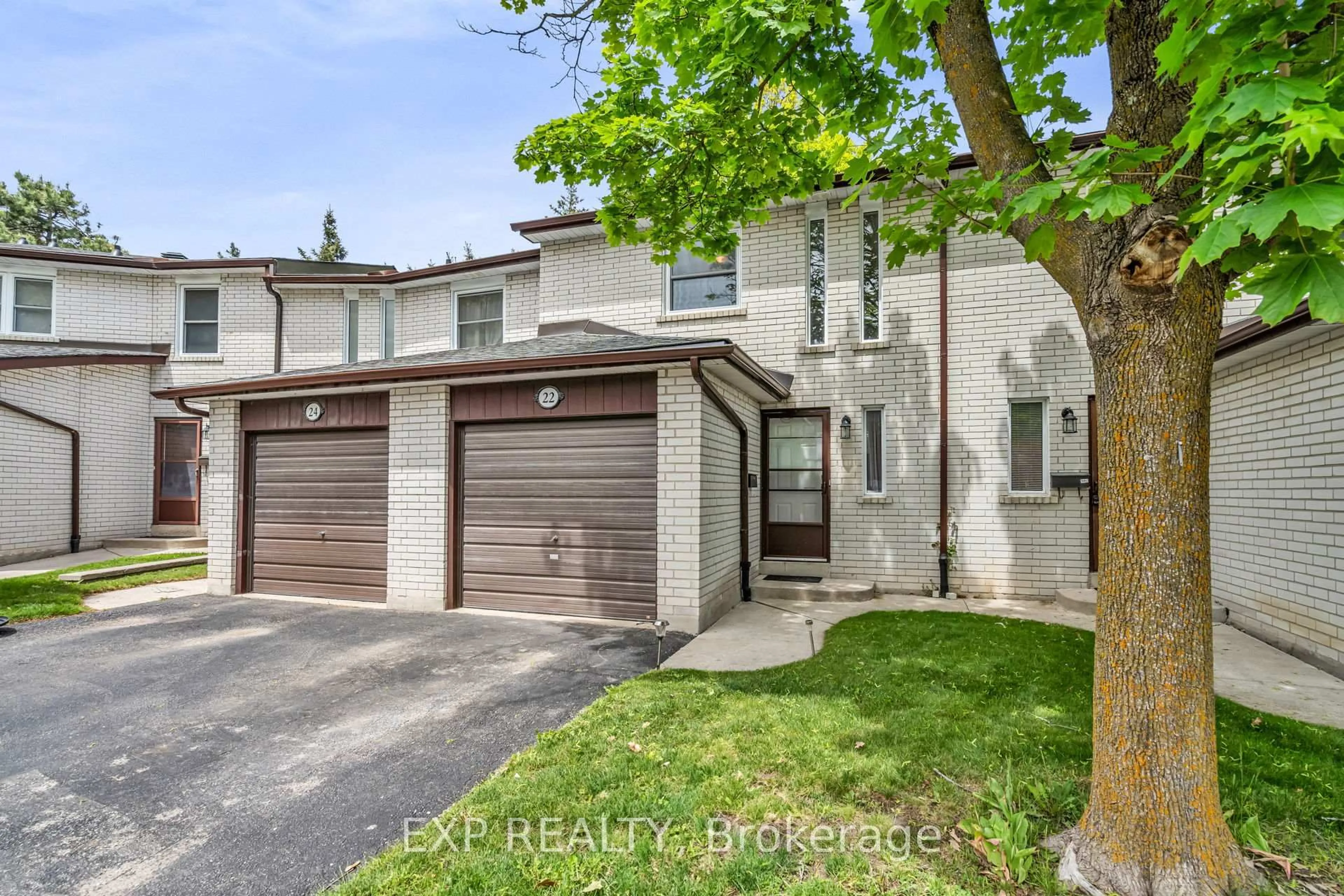 Unknown for 22 Niles Way #325, Markham Ontario L3T 5B8