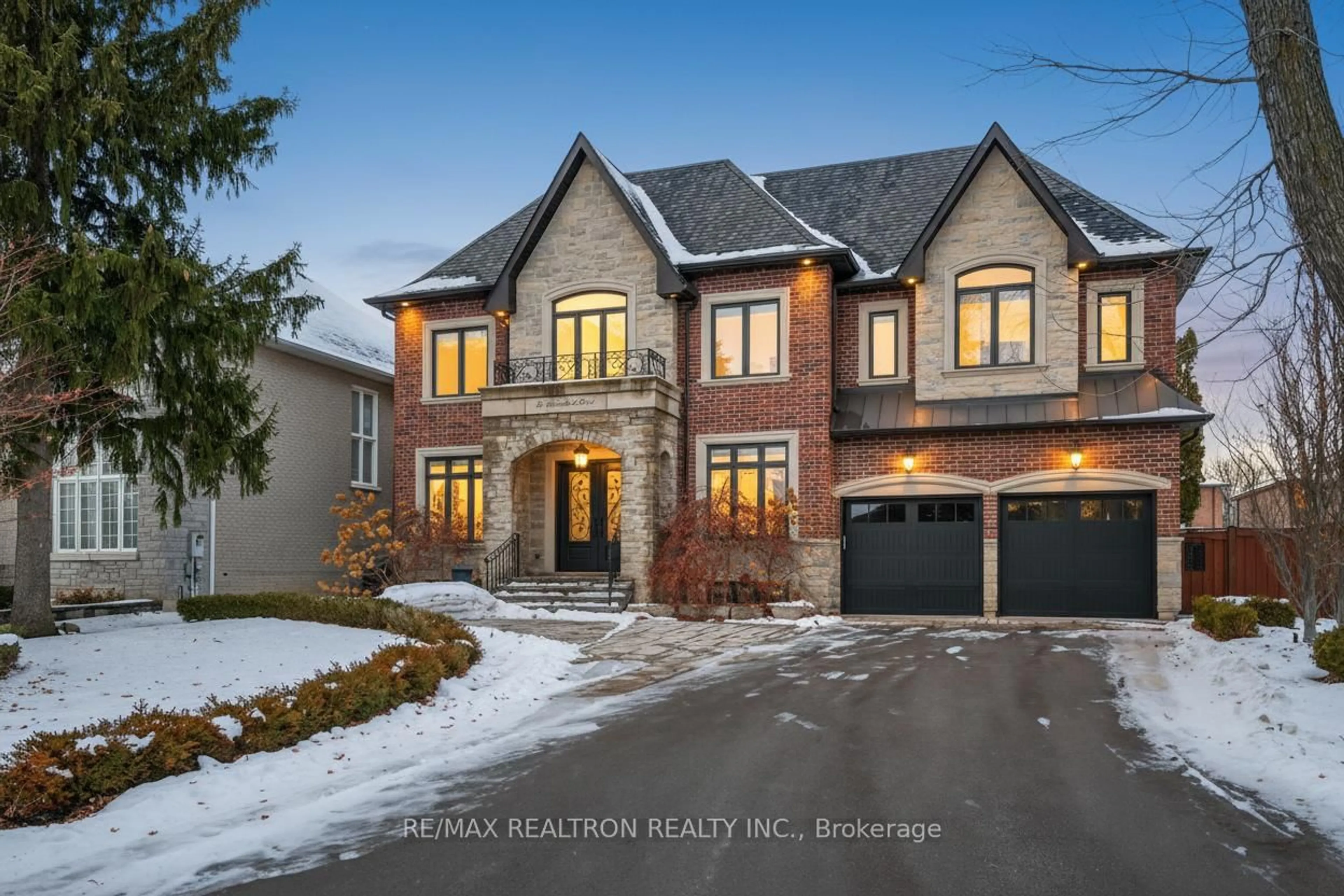 Home with brick exterior material, unknown for 74 Yongehurst Rd, Richmond Hill Ontario L4C 3T2