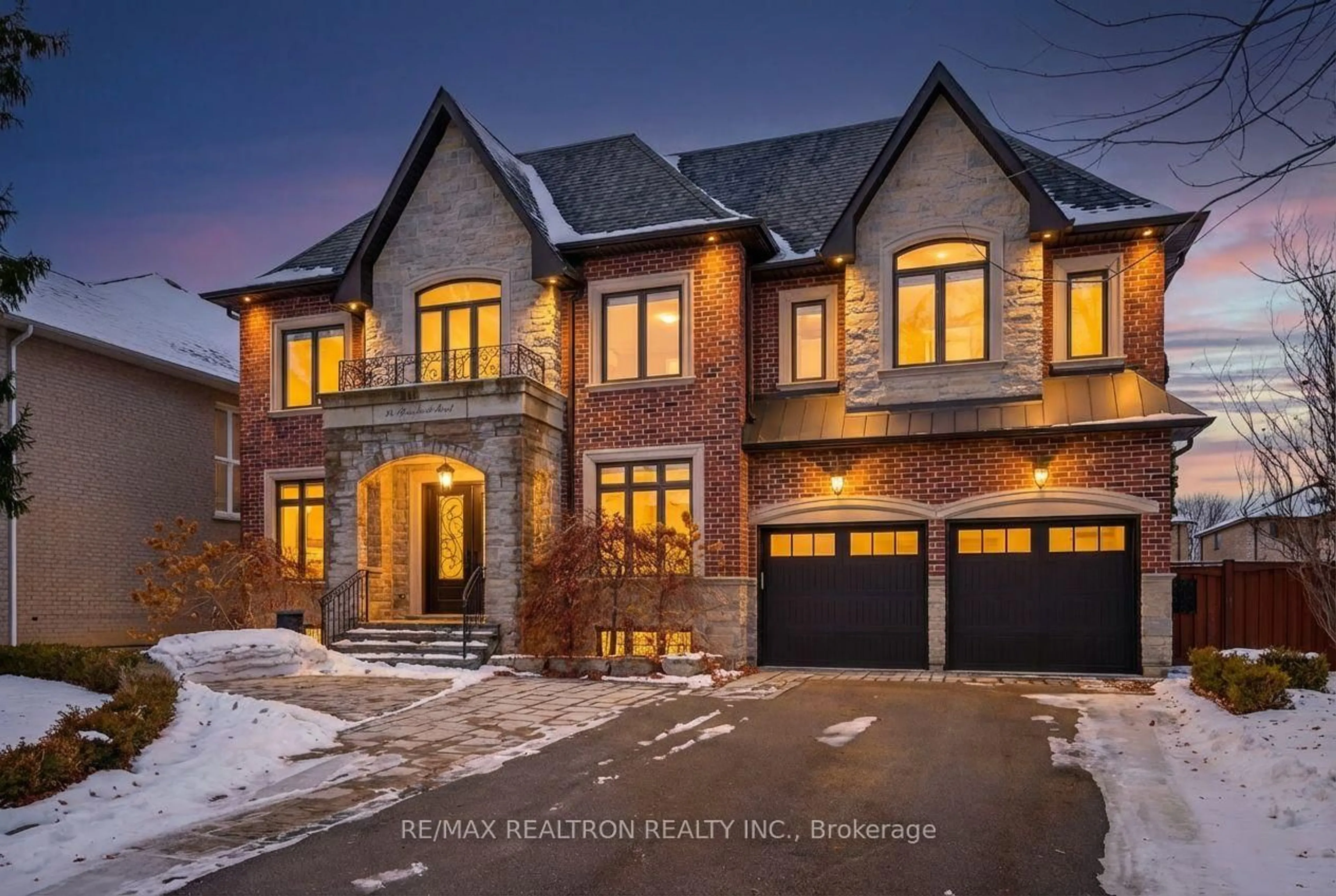 Home with brick exterior material, street for 74 Yongehurst Rd, Richmond Hill Ontario L4C 3T2