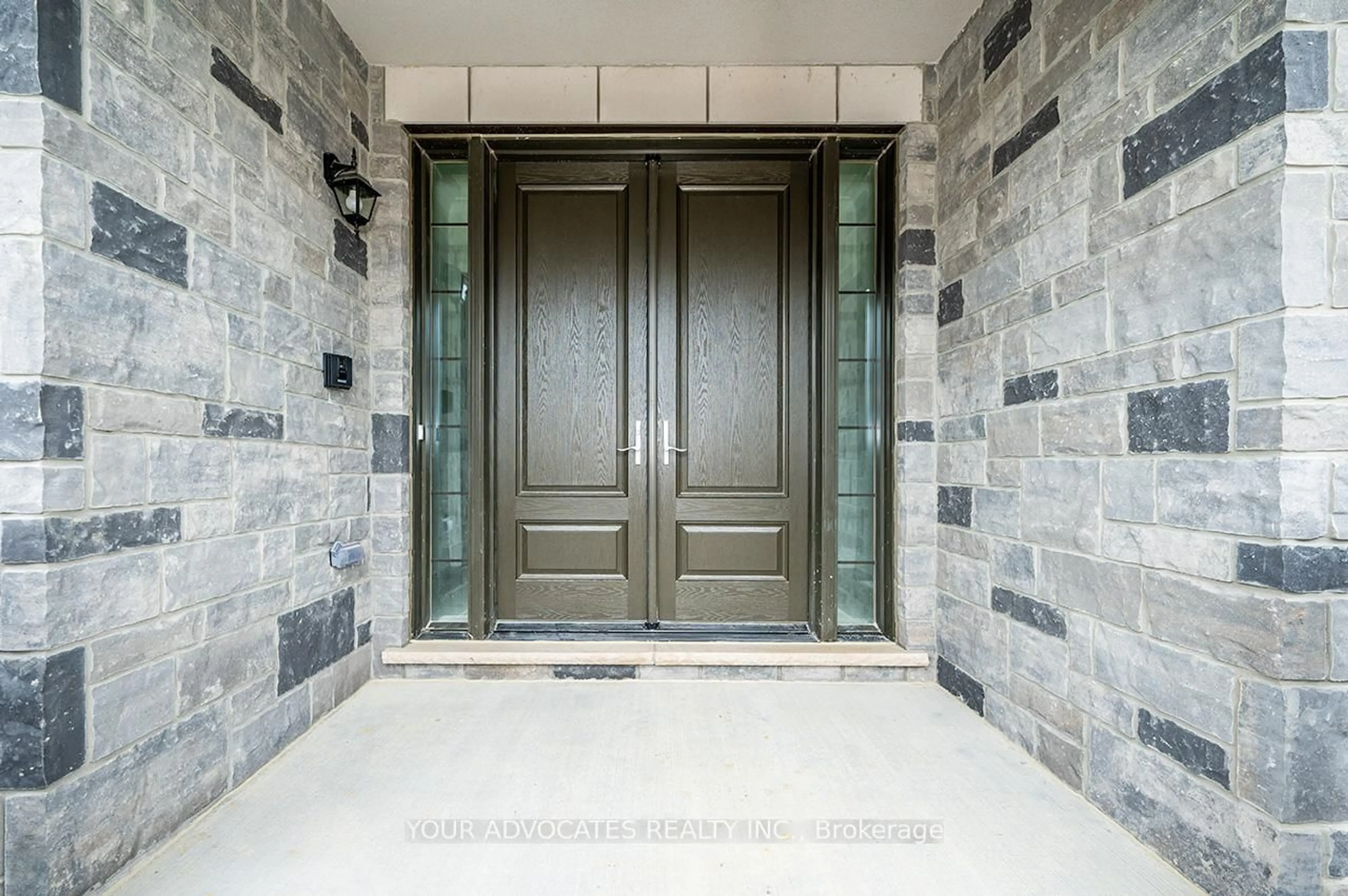 Indoor entryway for 137 Timber Creek Blvd, Vaughan Ontario L4H 3X8