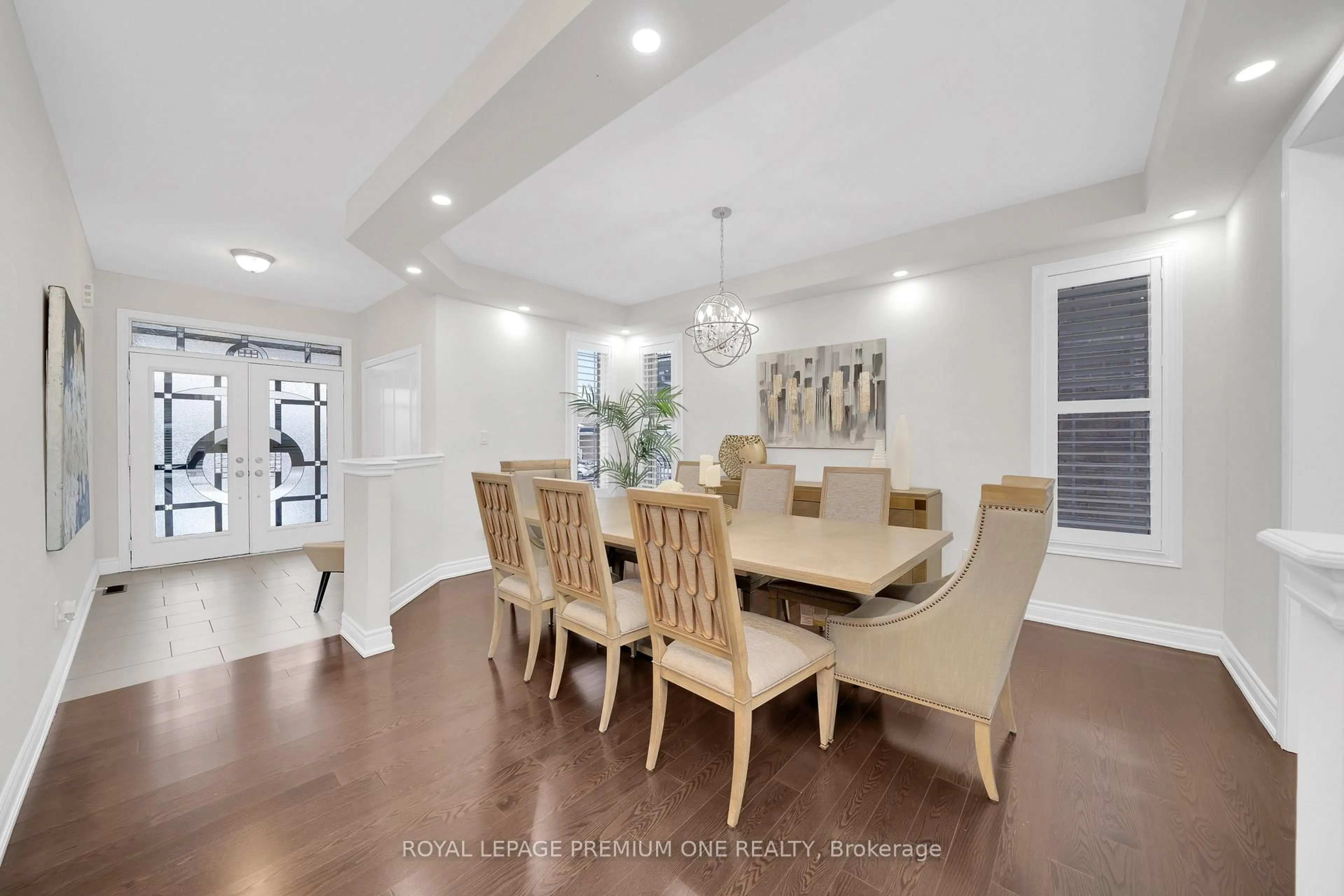 Dining room, unknown for 31 Prady Lane, New Tecumseth Ontario L0G 1W0