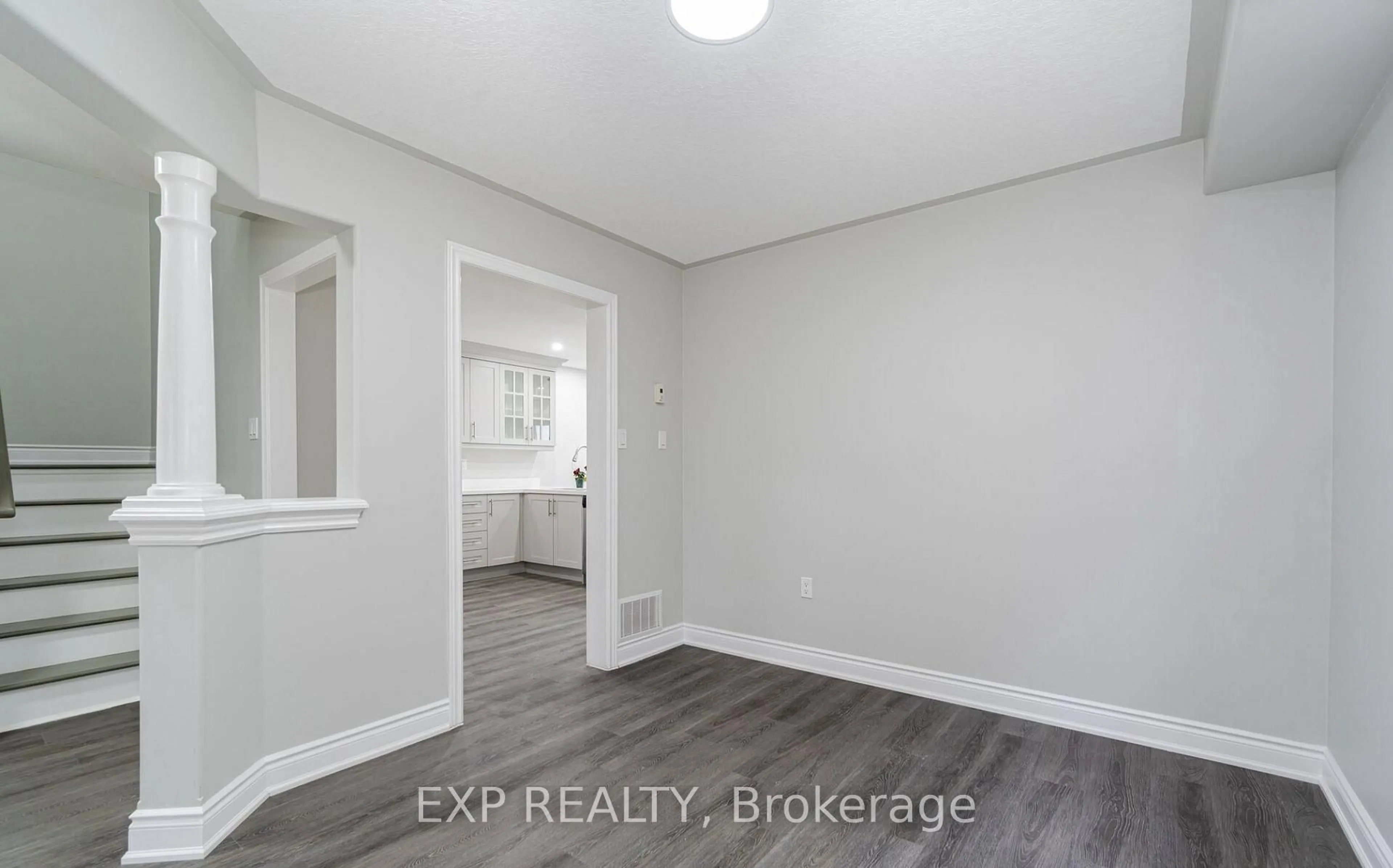 A pic of a room for 15 Lynn St, Bradford West Gwillimbury Ontario L3Z 0B2