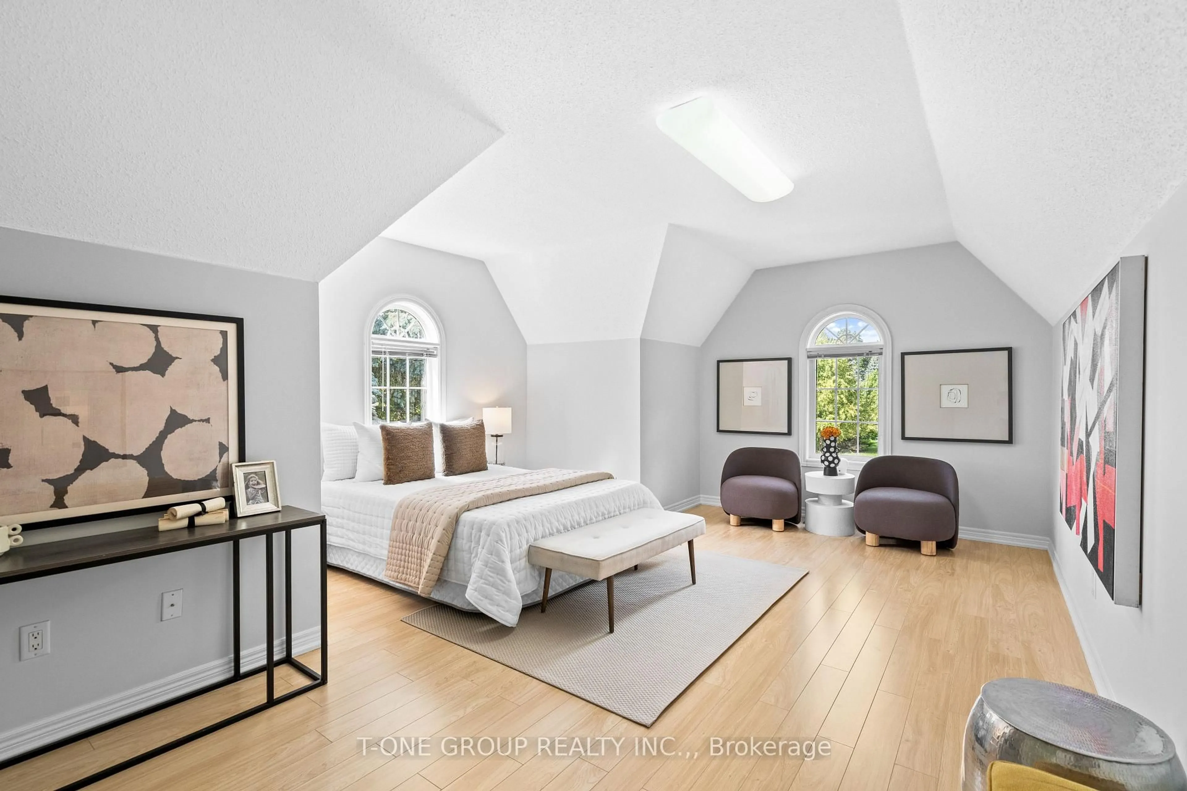 A pic of a room for 1022 Ivsbridge Blvd, Newmarket Ontario L3X 2A2