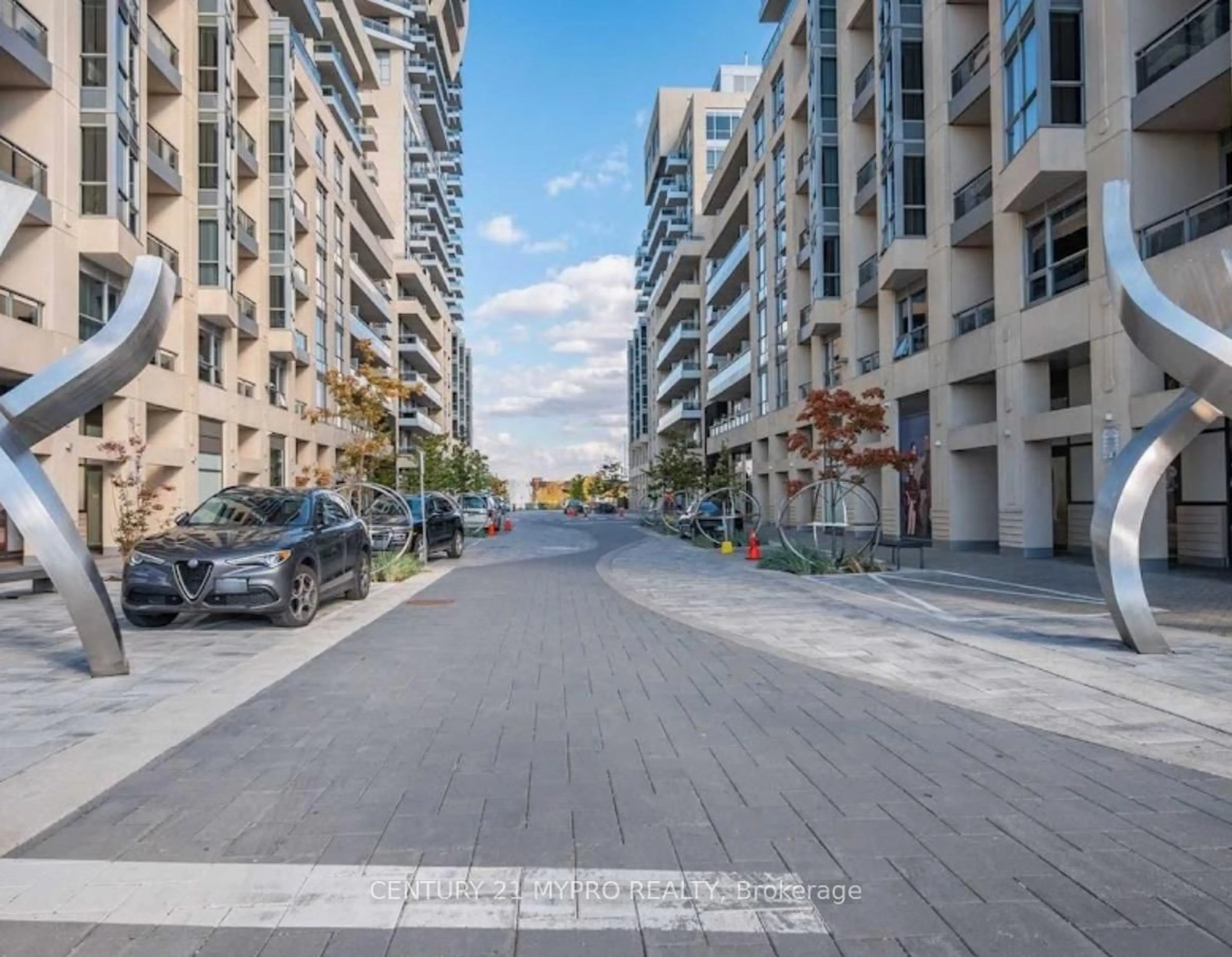 Unknown for 9205 Yonge St #704, Richmond Hill Ontario L4C 1V5