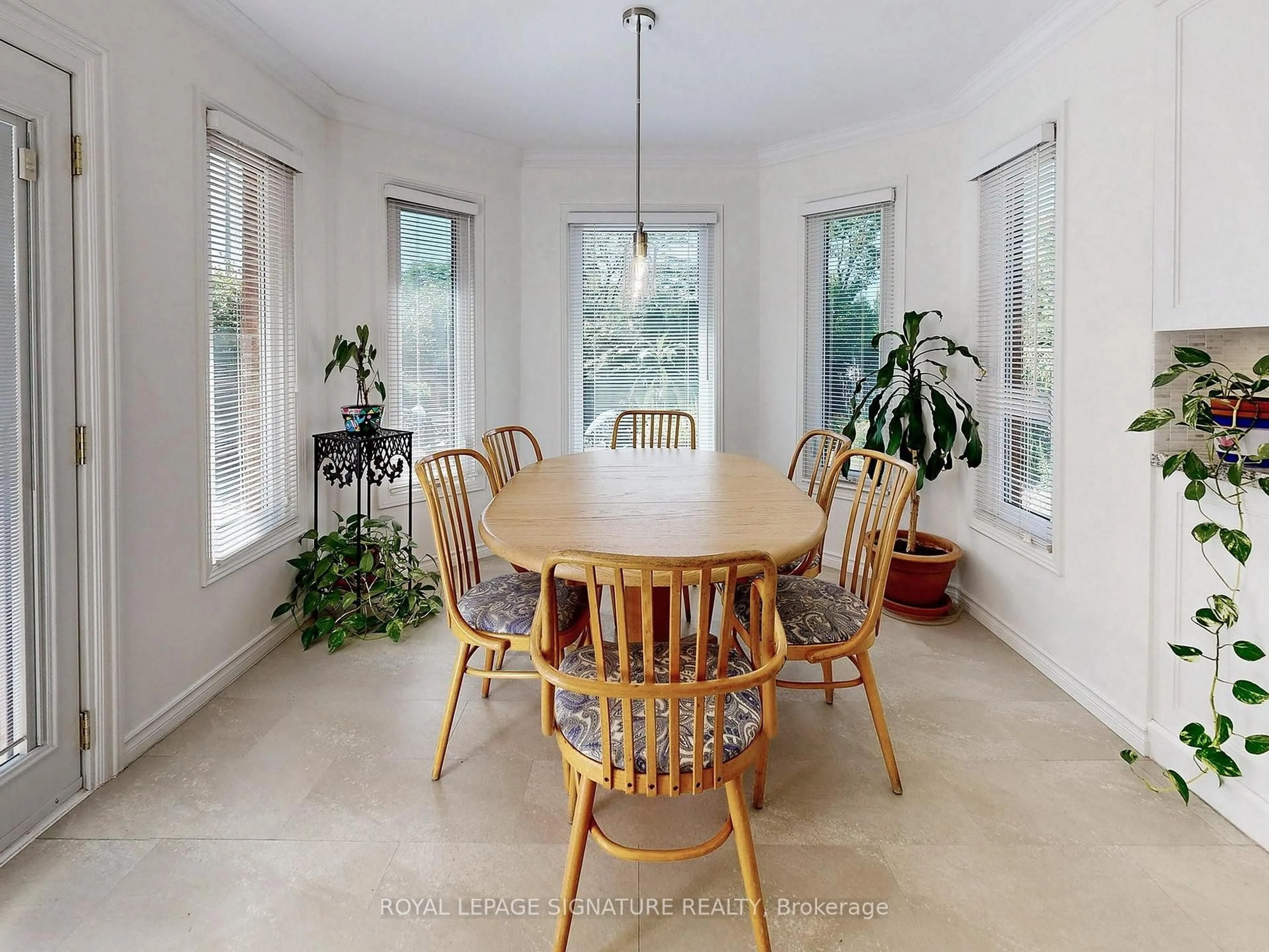 Dining room, unknown for 48 Millcroft Way, Vaughan Ontario L4J 6N9