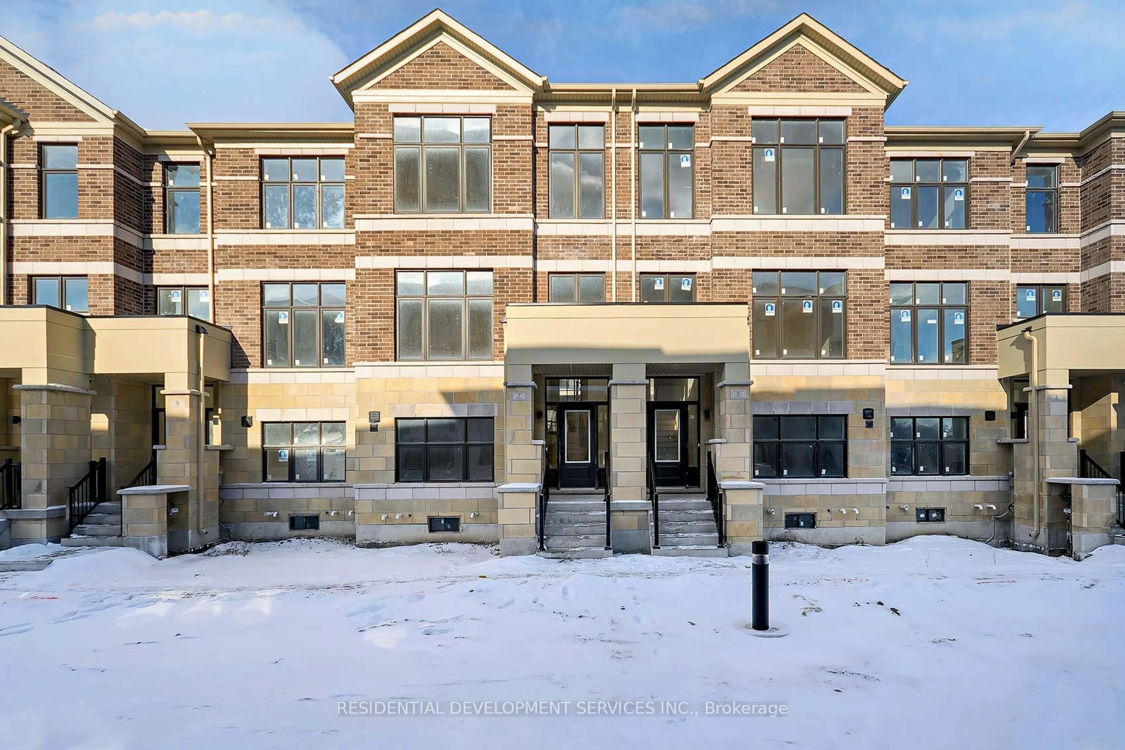 Unknown for 5 Norman Fleming Lane, Richmond Hill Ontario L4S 1N4