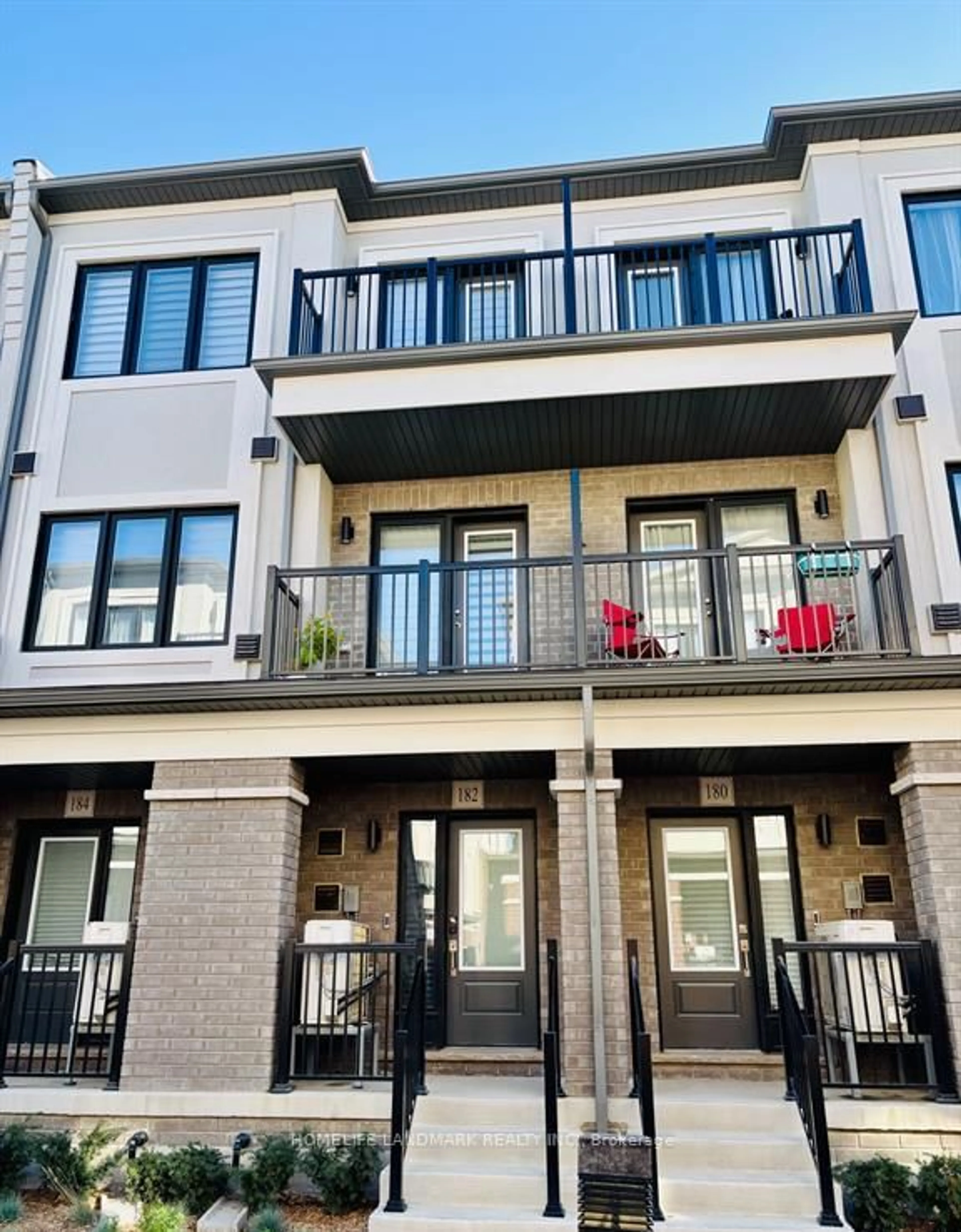 Home with brick exterior material, unknown for 182 MATAWIN Lane, Richmond Hill Ontario L4B 3X9