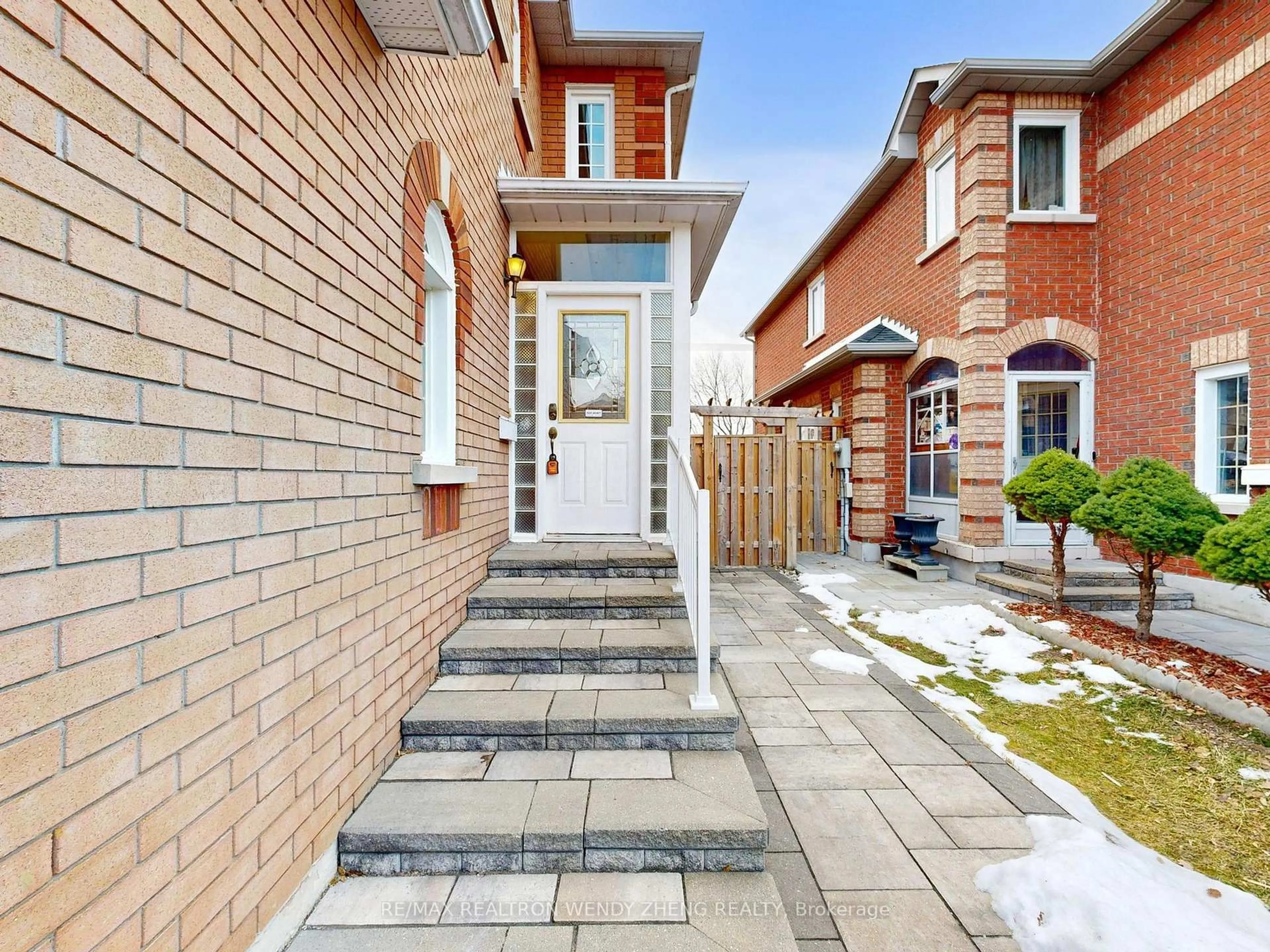 Home with brick exterior material, street for 75 Macon Pl, Markham Ontario L3R 0V5