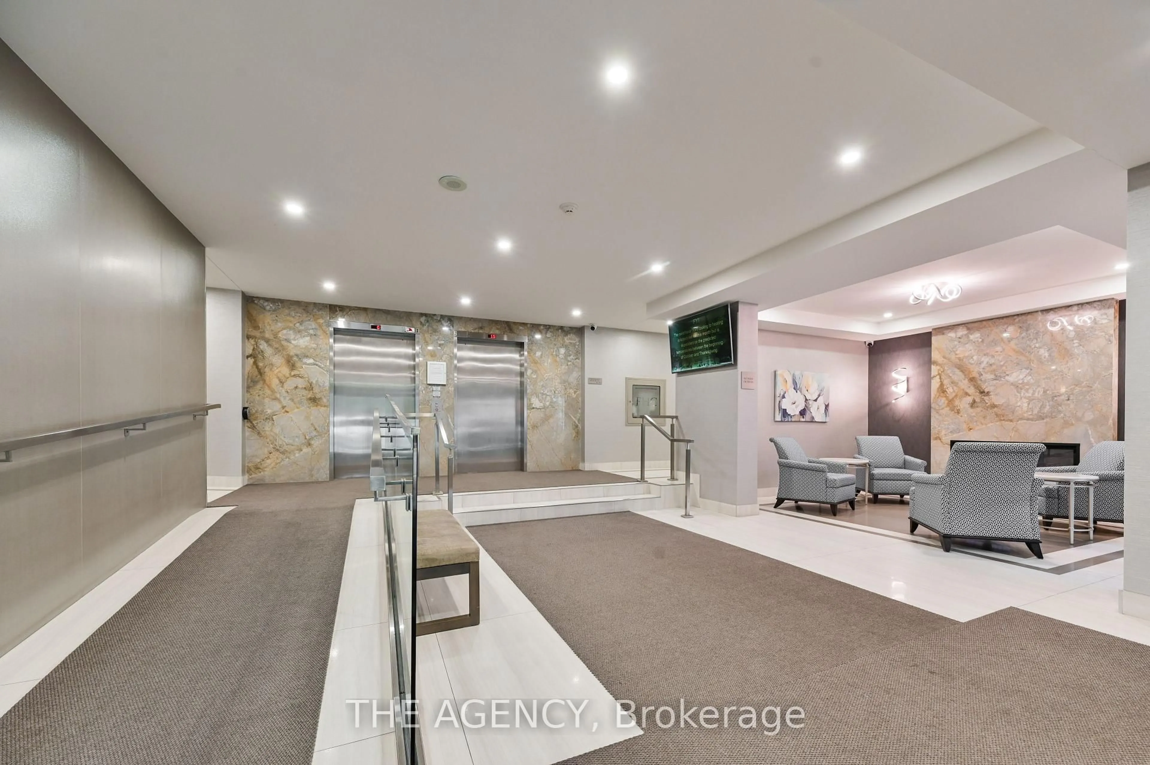 Lobby for 20 Baif Blvd #306, Richmond Hill Ontario L4C 8T1