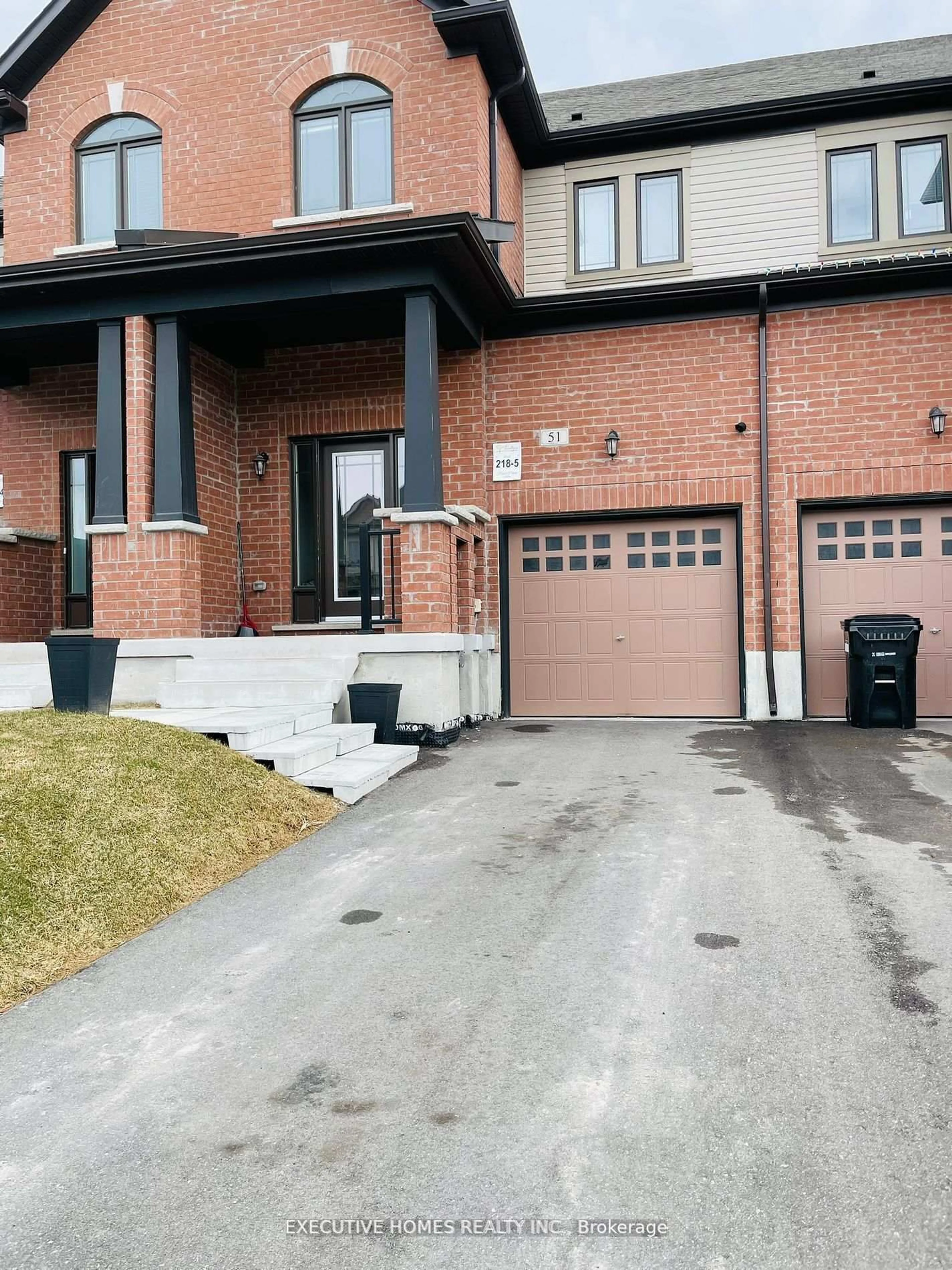 Home with brick exterior material, street for 51 Lorne Thomas Pl, New Tecumseth Ontario L9R 0T8