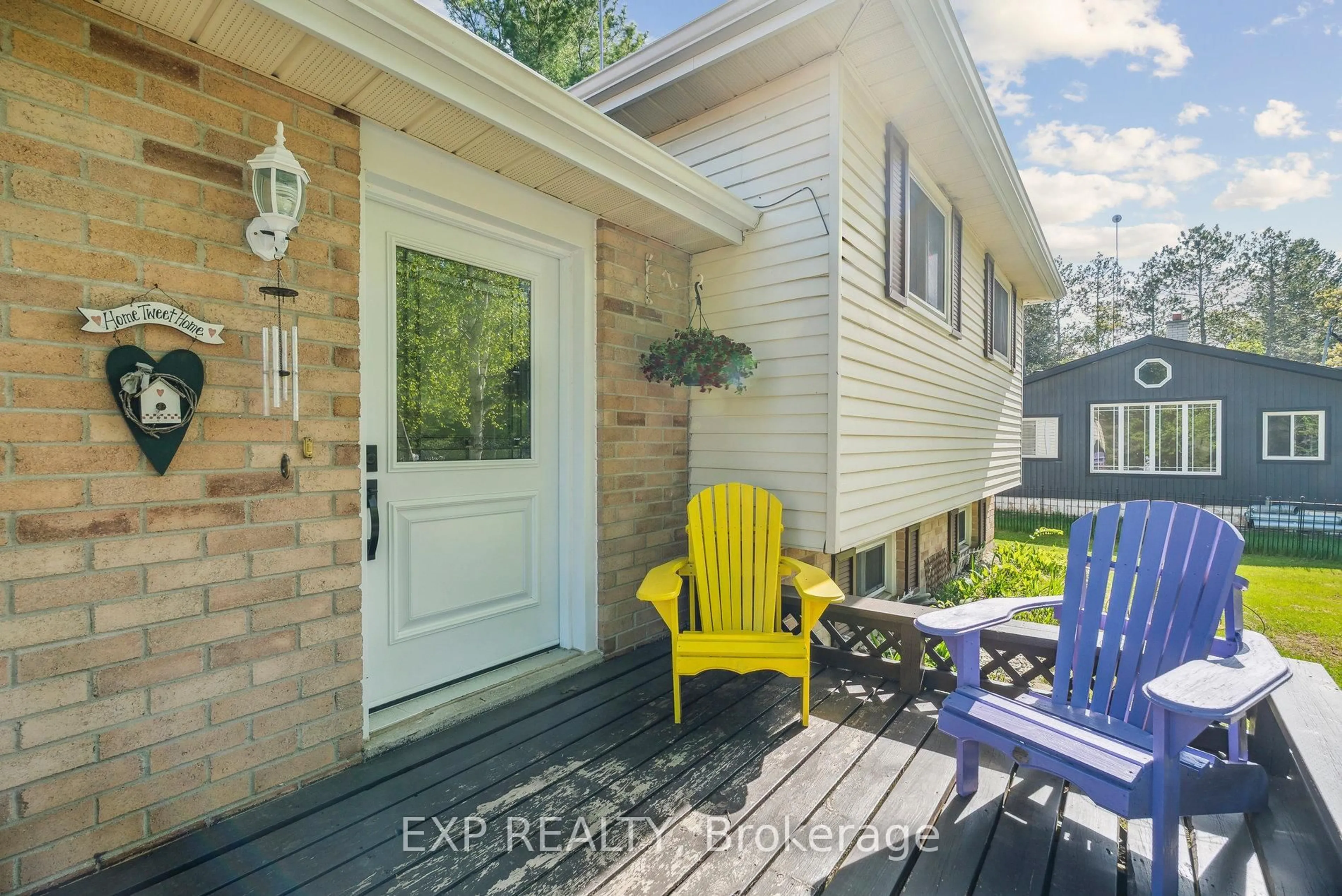 Unknown for 8245 Main St, Adjala-Tosorontio Ontario L0M 1C0