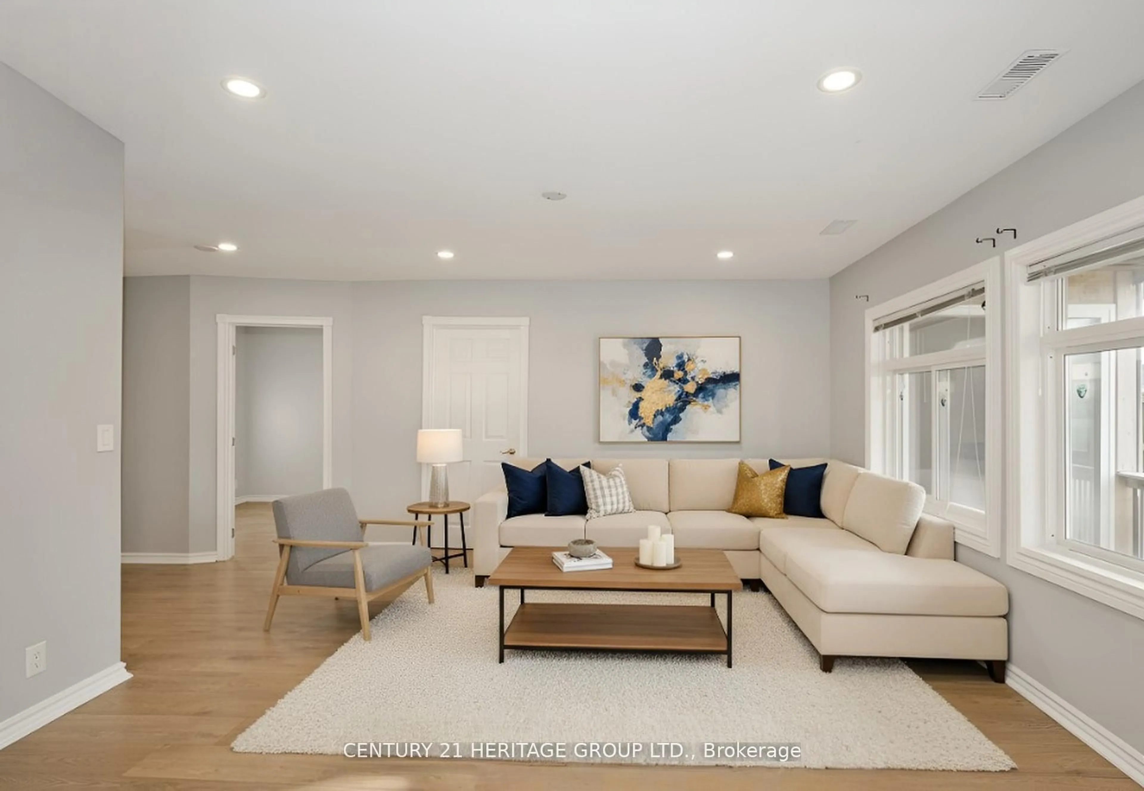 Living room with furniture, unknown for 493 Lake Dr, Georgina Ontario L4P 1R5