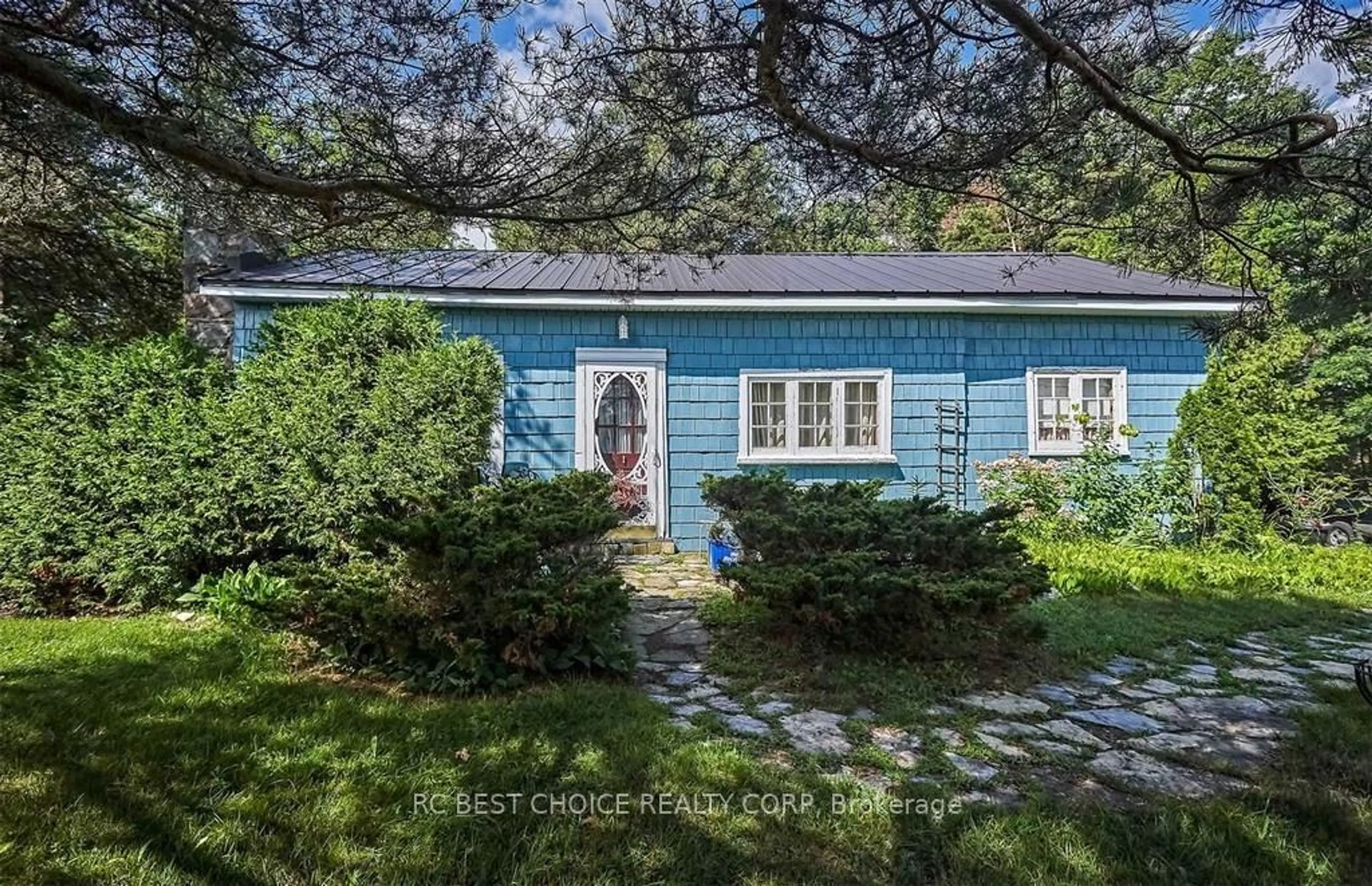 Unknown for 14170 Yonge St, Aurora Ontario L4G 0P5