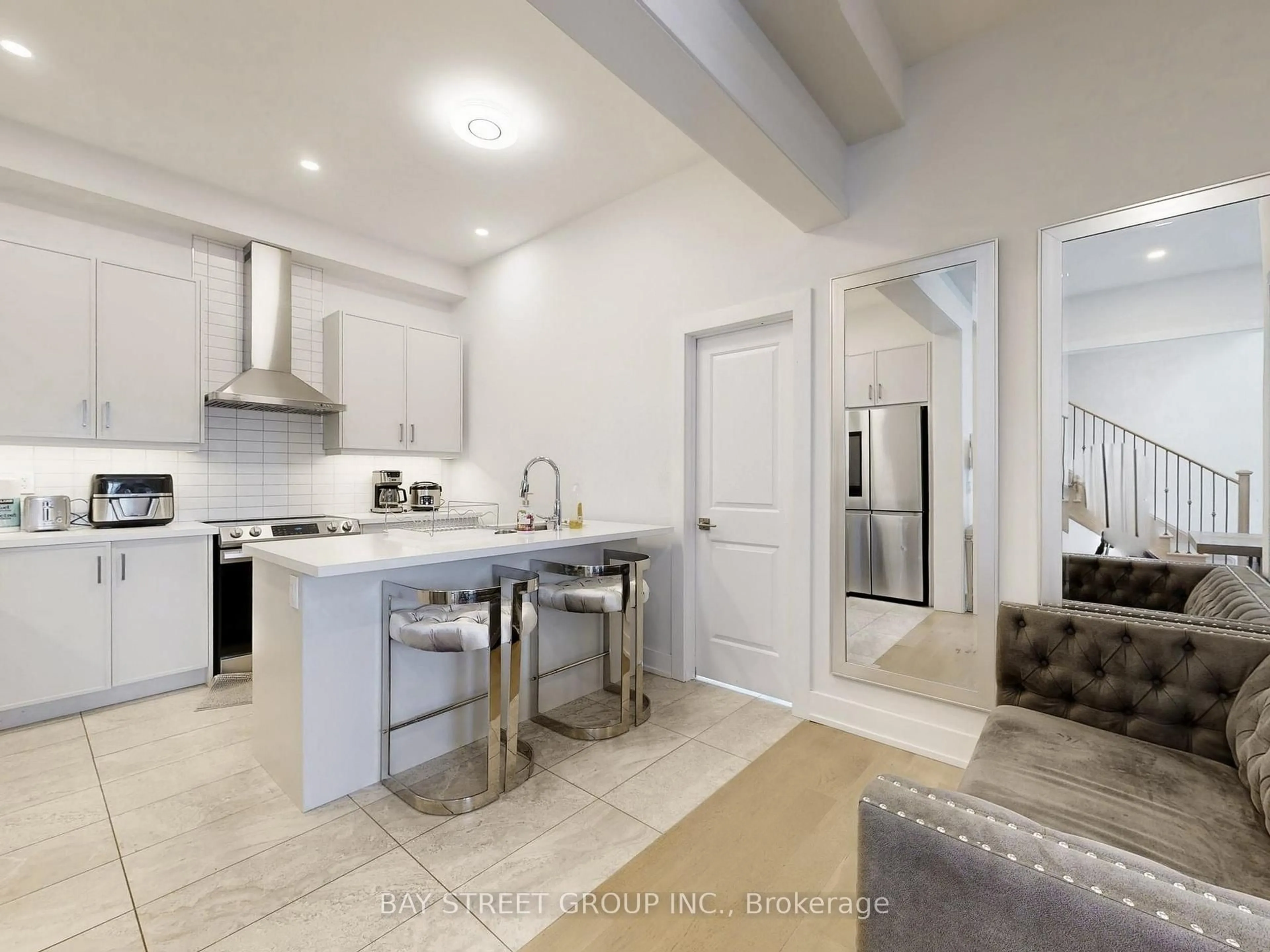 Open concept kitchen, ceramic/tile floor for 88 Harvey Bunker Cres, Markham Ontario L6C 2A5