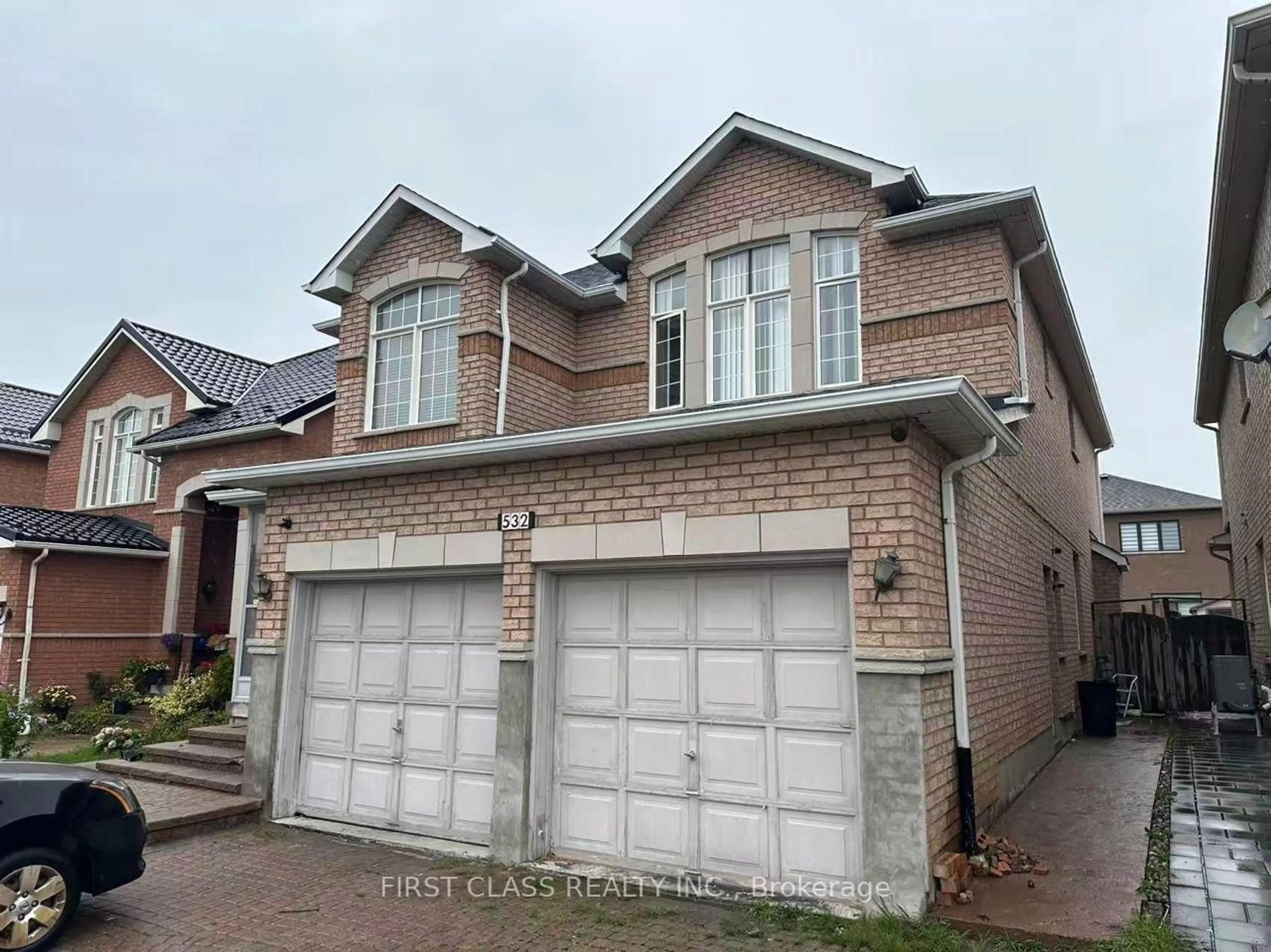 Home with brick exterior material, street for 532 Highglen Ave, Markham Ontario L3S 4N3