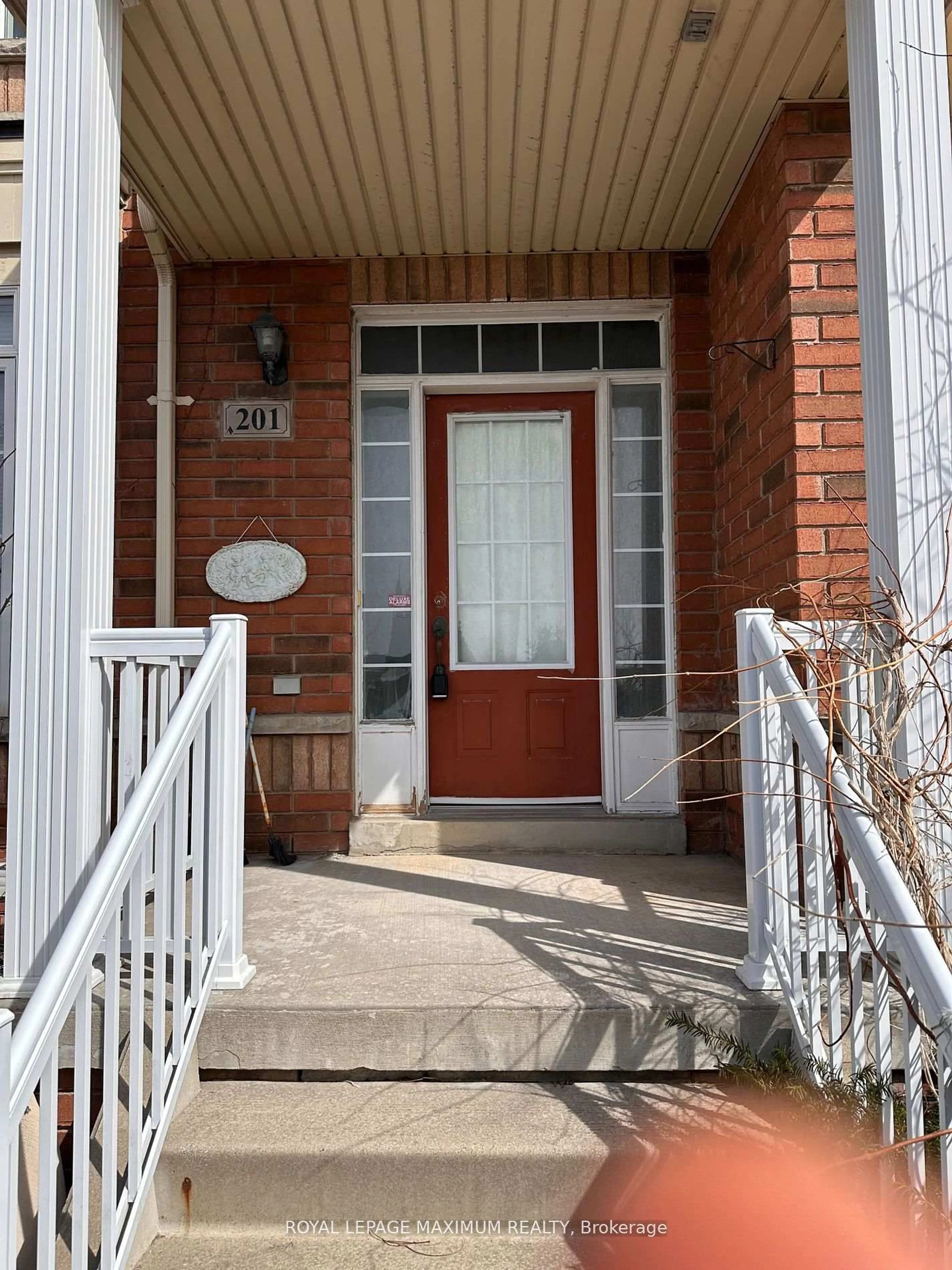 Indoor entryway for 201 Box Grove Bypass, Markham Ontario L6B 0L1