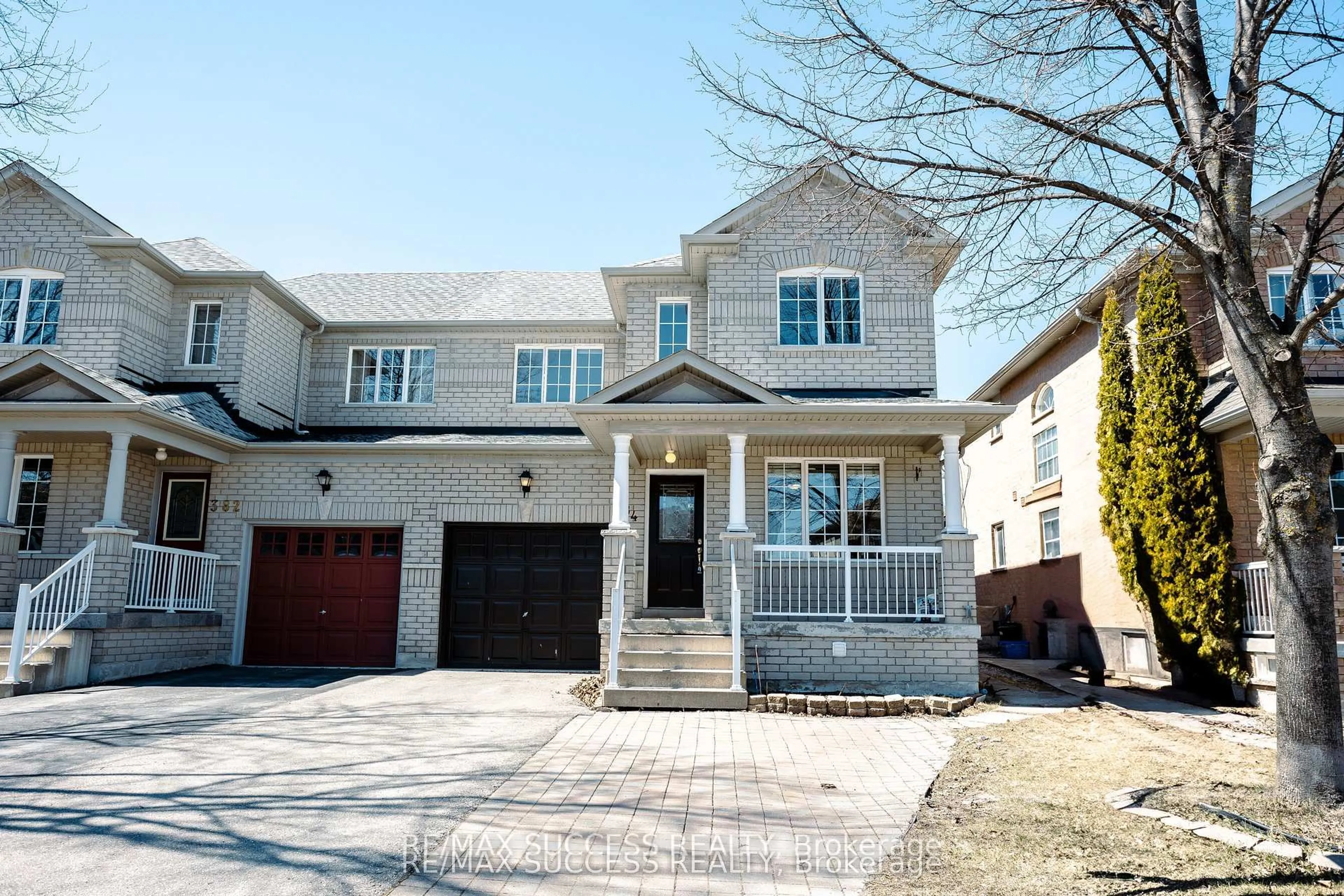 Home with brick exterior material, street for 384 Flagstone Way, Newmarket Ontario L3X 2R3