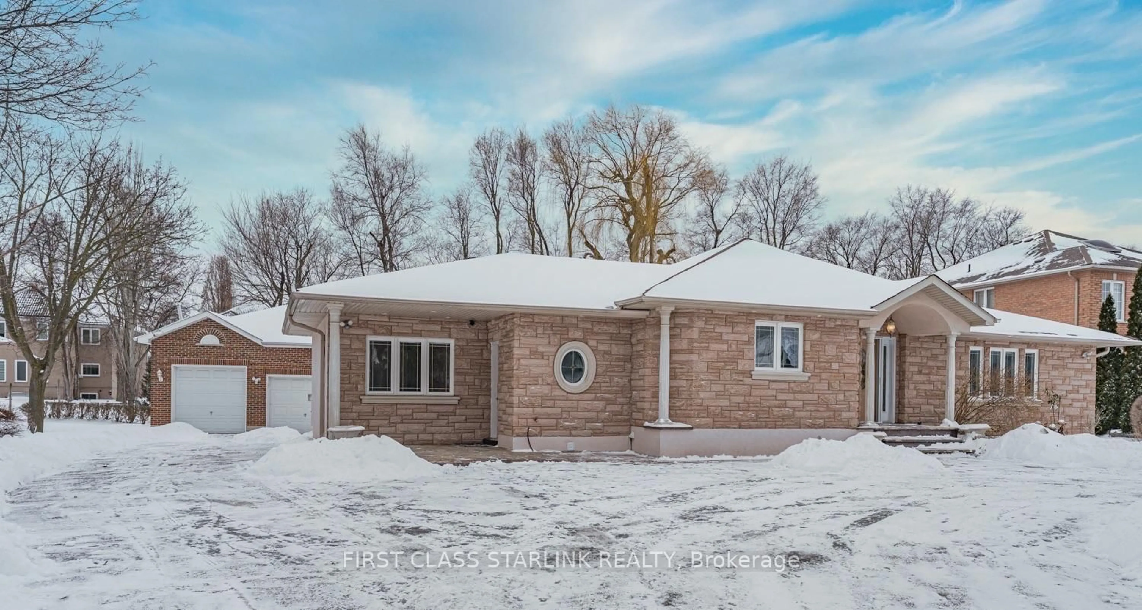 Home with brick exterior material, street for 85 Lee Ave, Markham Ontario L3R 8G2
