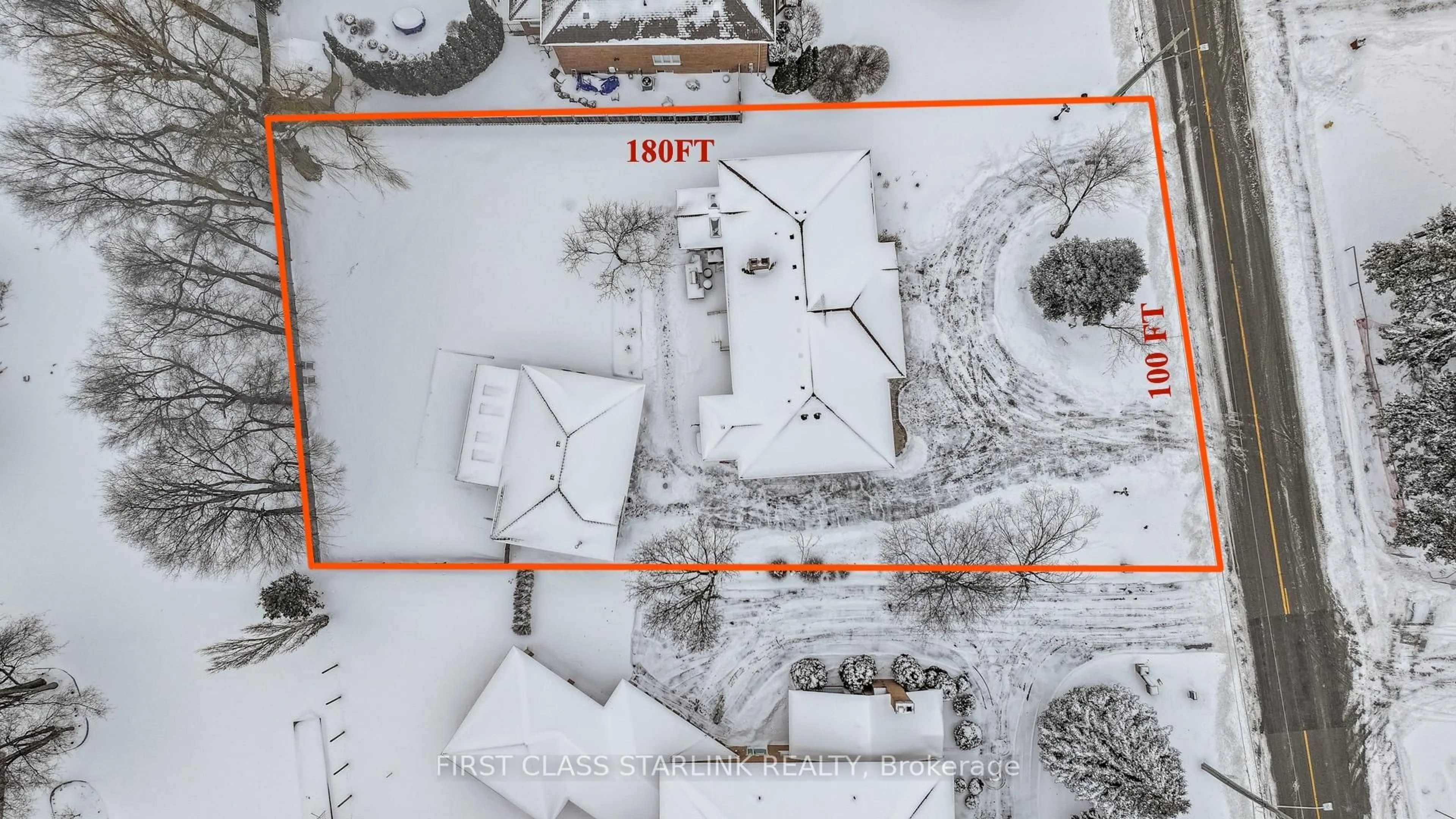 A pic from outside/outdoor area/front of a property/back of a property/a pic from drone, building for 85 Lee Ave, Markham Ontario L3R 8G2