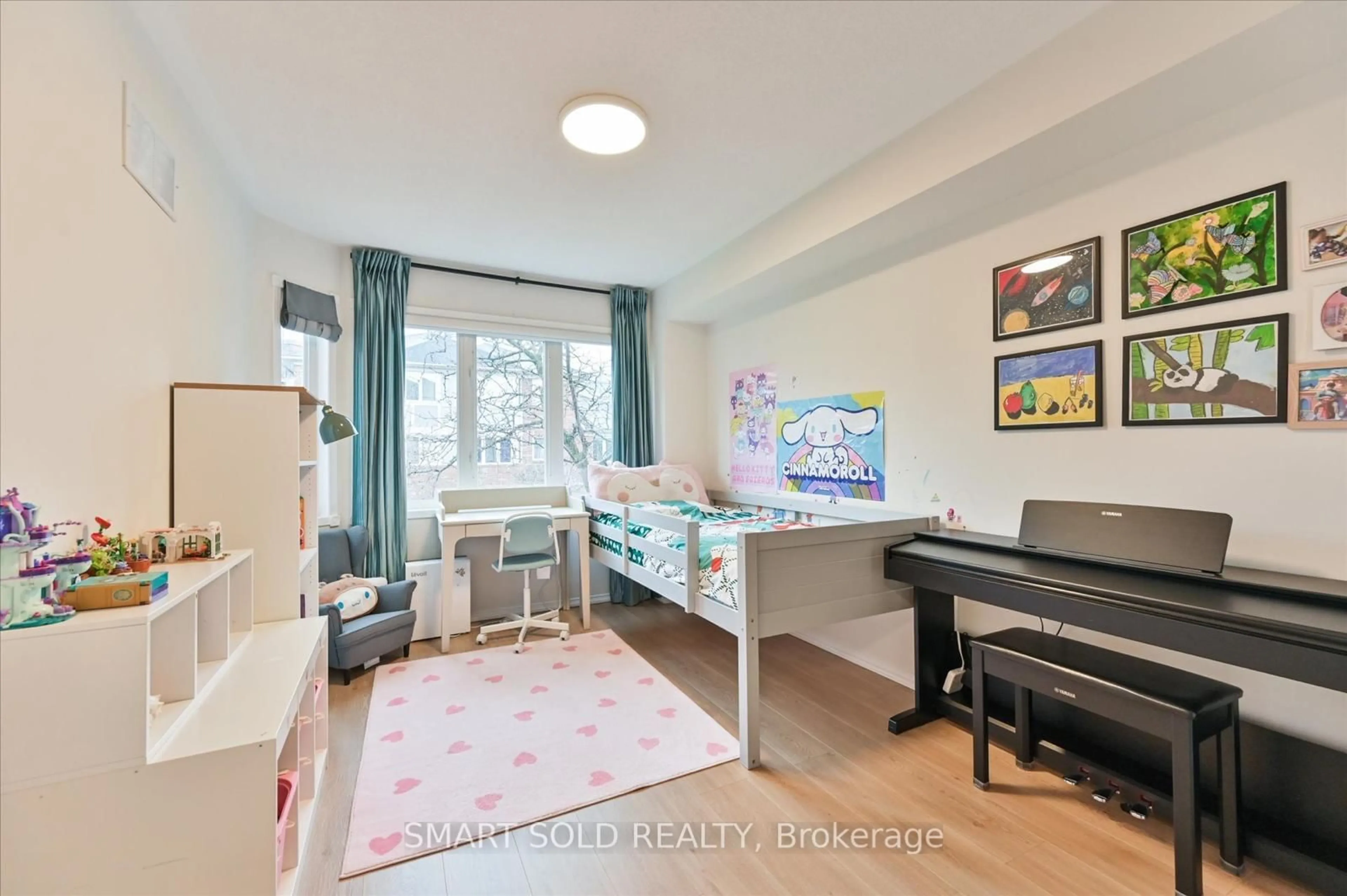 A pic of a room for 18 Clark Ave #152, Vaughan Ontario L4J 8H1