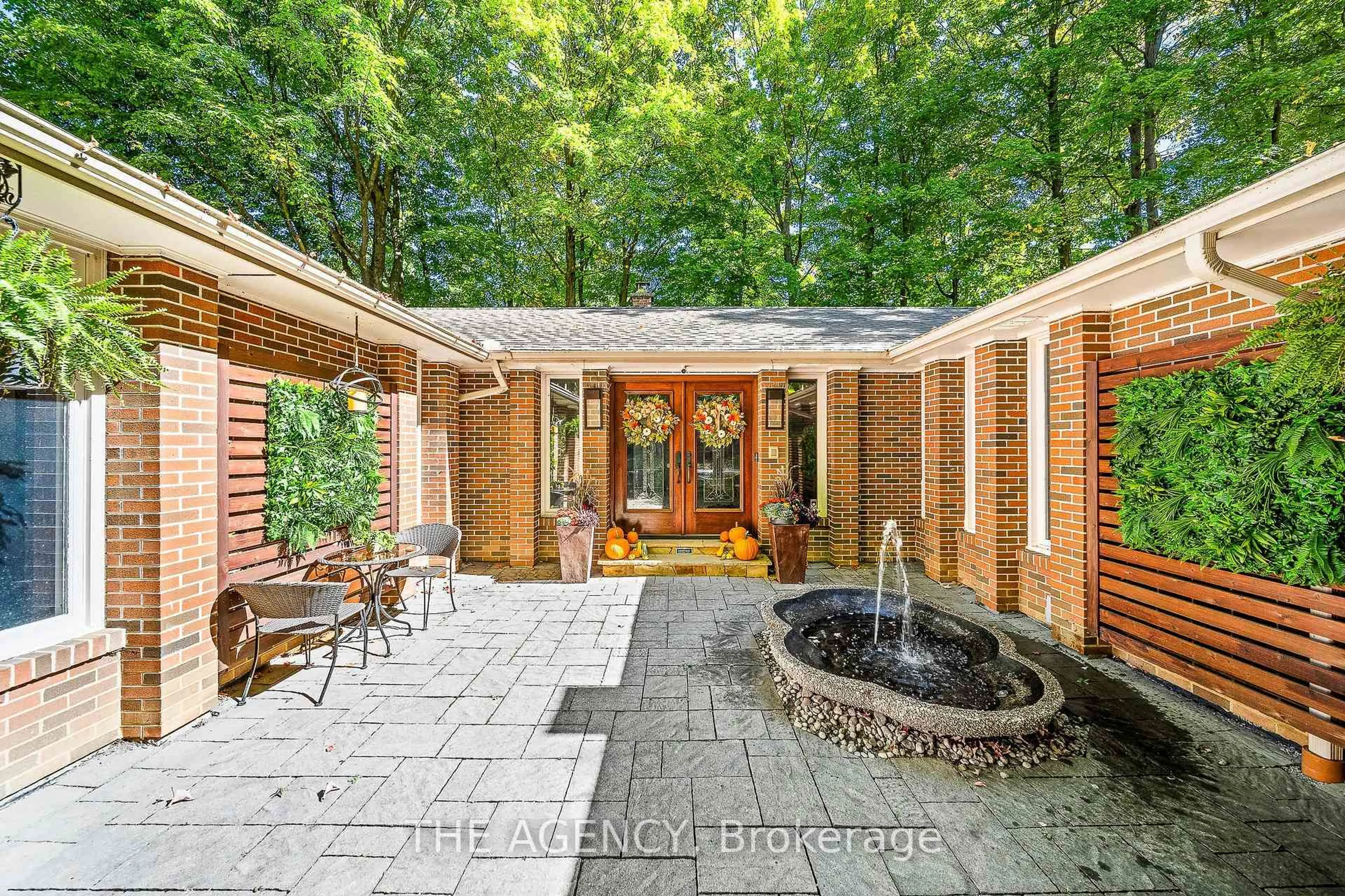 Home with brick exterior material, unknown for 23 Cedarwood Cres, King Ontario L0G 1N0