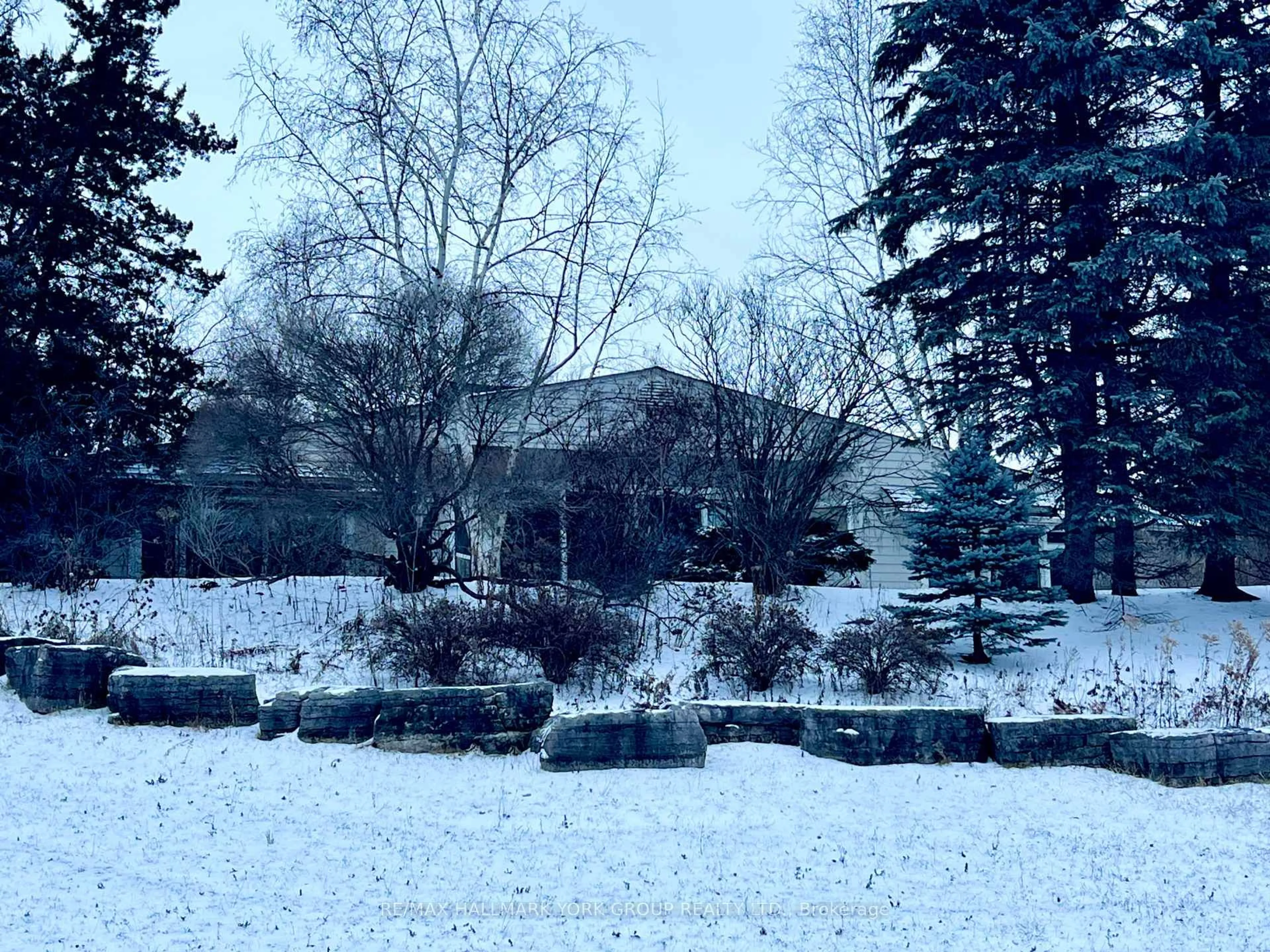 Unknown for 128 Brule Tr, King Ontario L7B 0C7