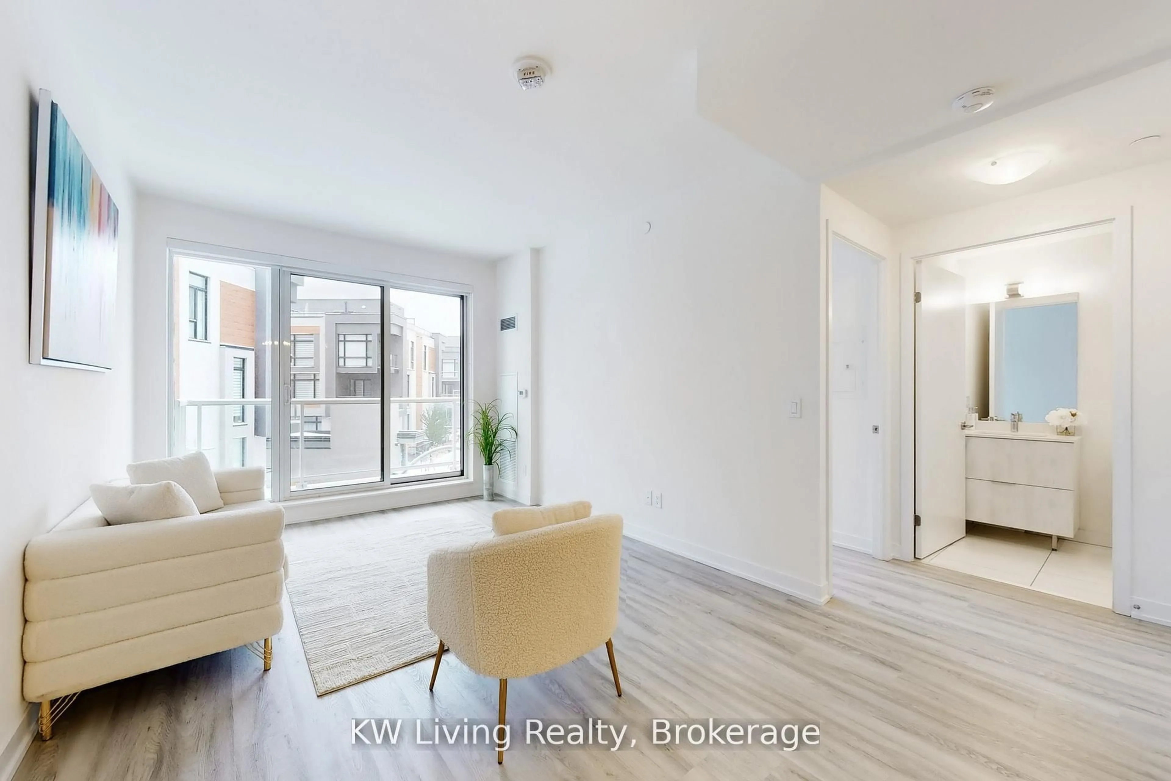 Unknown for 6 David Eyer Rd #212, Richmond Hill Ontario L4S 0N5