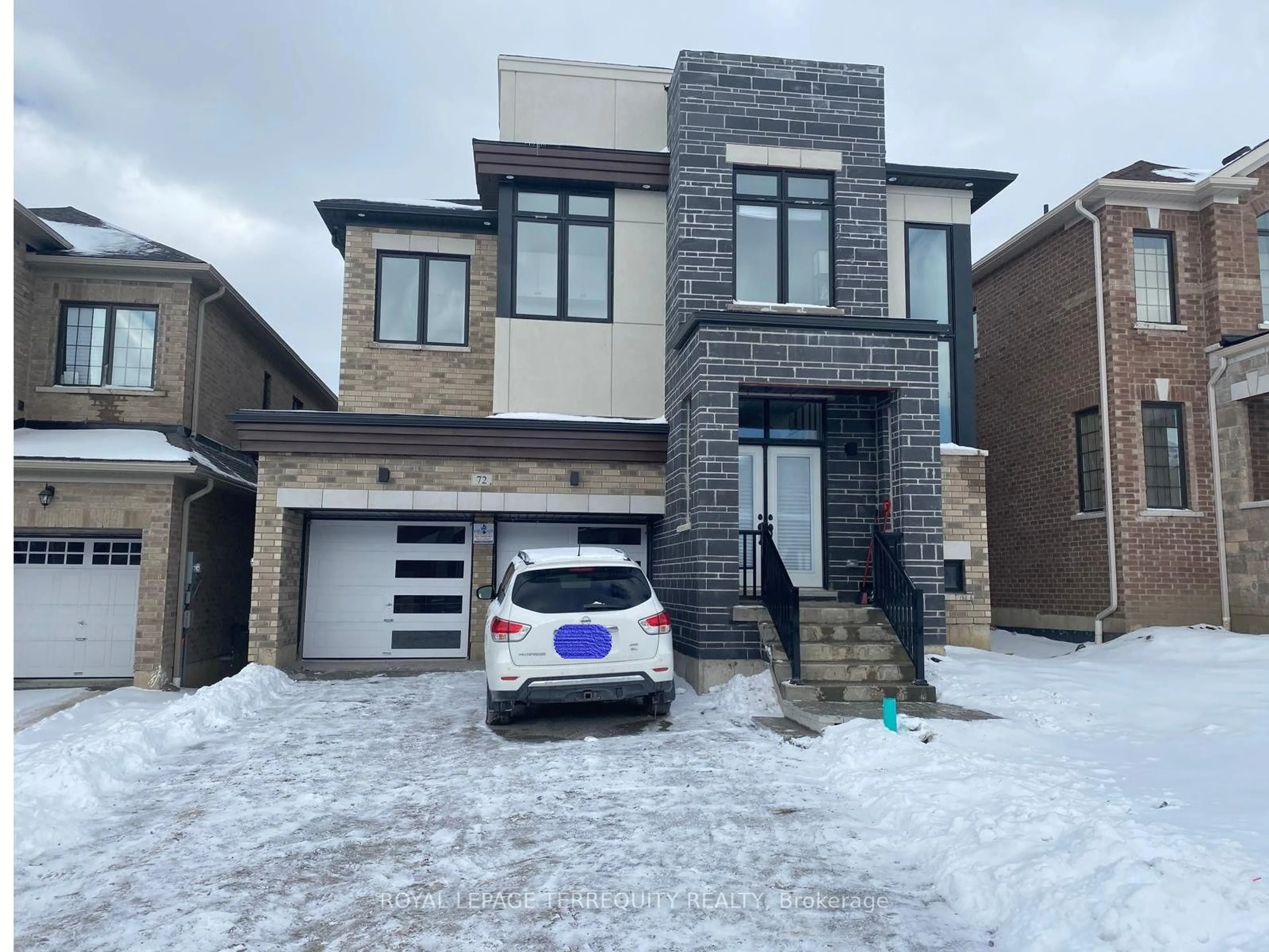 Home with brick exterior material, street for 72 Mckean Dr, Whitchurch-Stouffville Ontario L4A 0R7