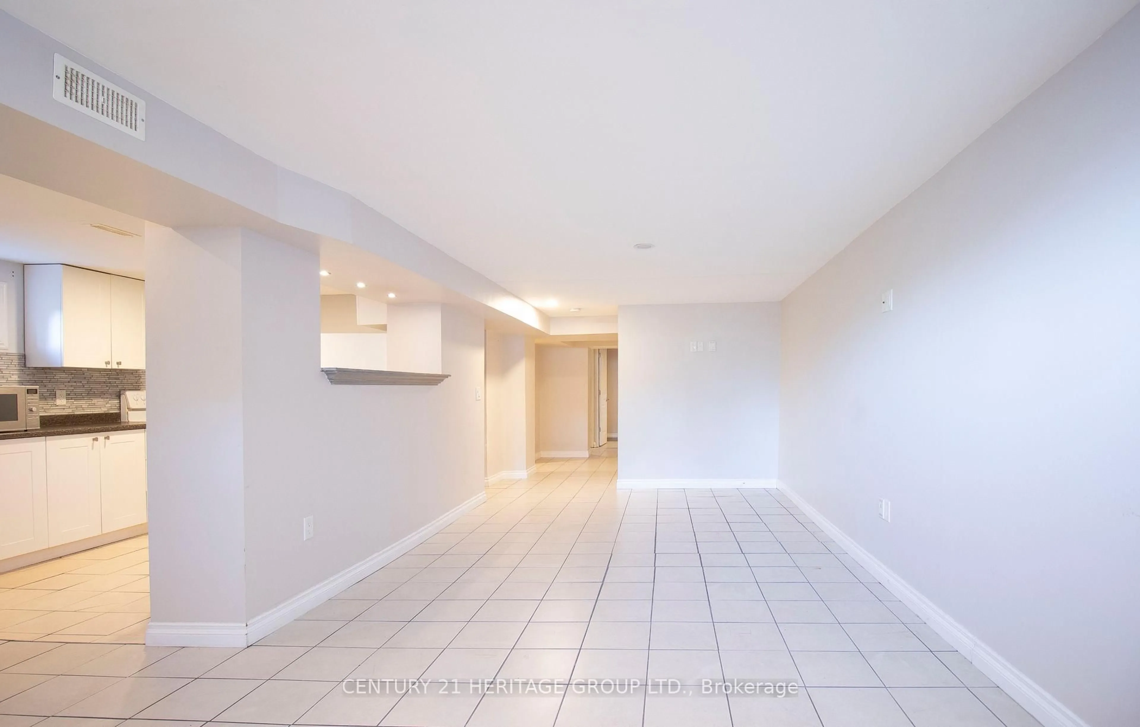 A pic of a room for 144 Cherrywood Dr, Newmarket Ontario L3Y 2X7