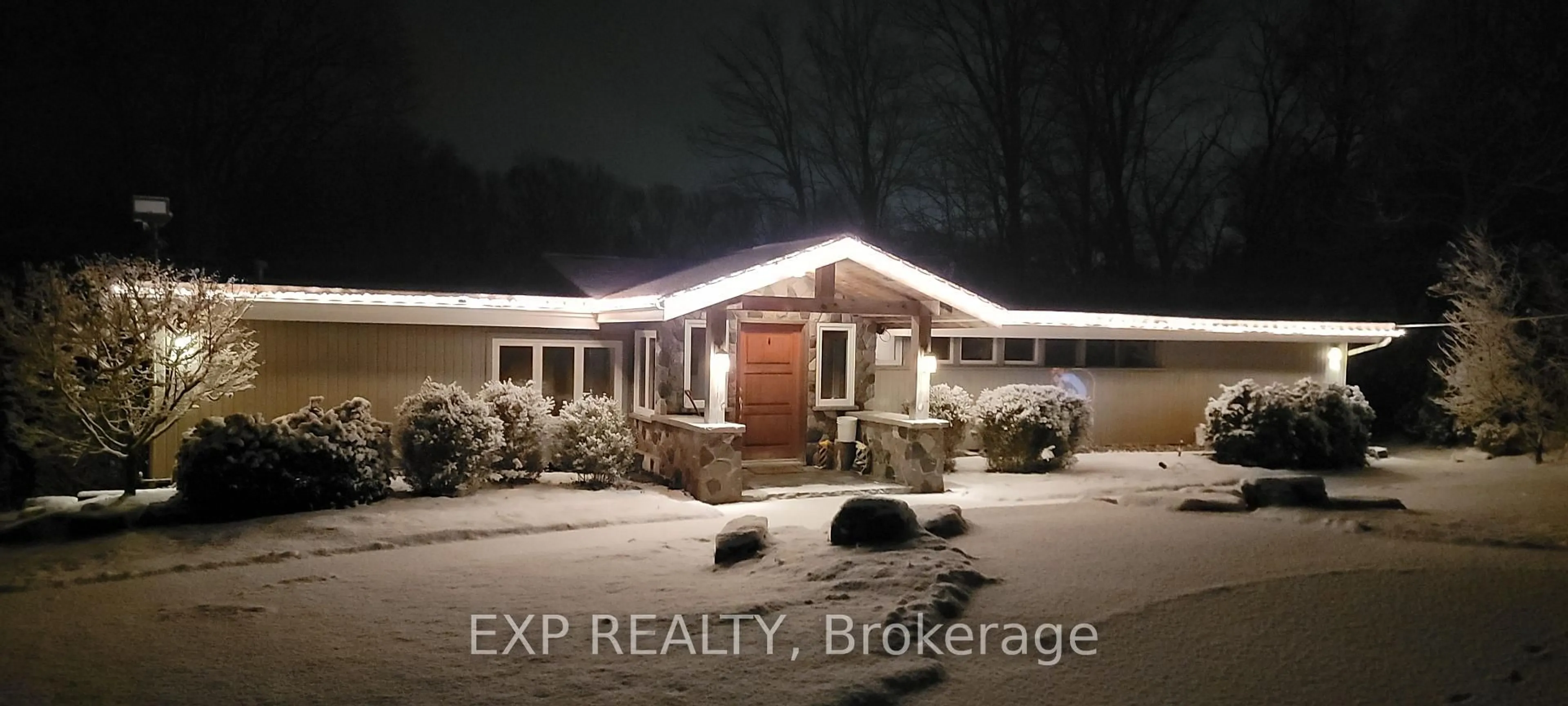 Blurry image for 6165 19th Ave, Markham Ontario L3P 3J3