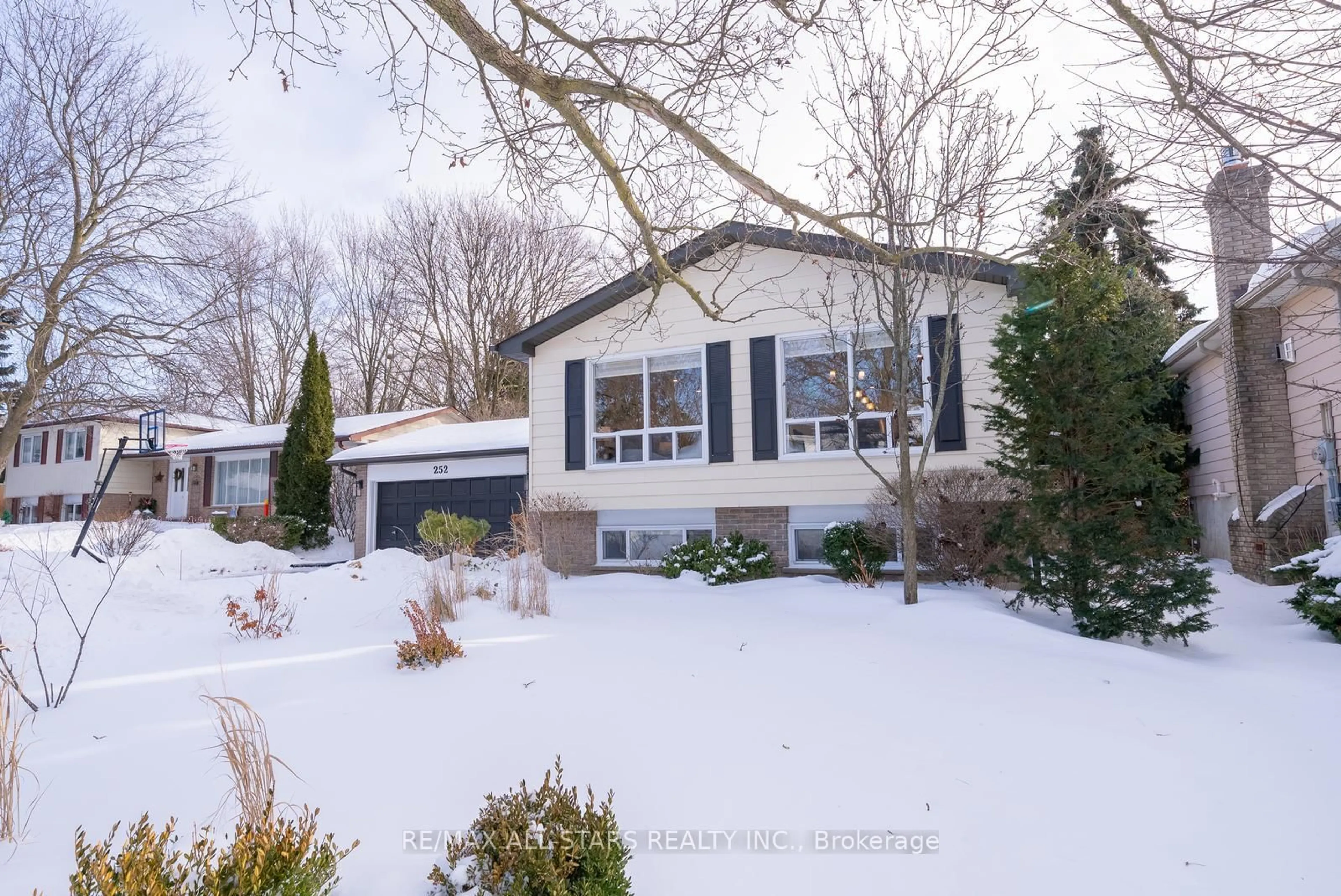 Unknown for 252 BLAIR Rd, Whitchurch-Stouffville Ontario L4A 5Z6