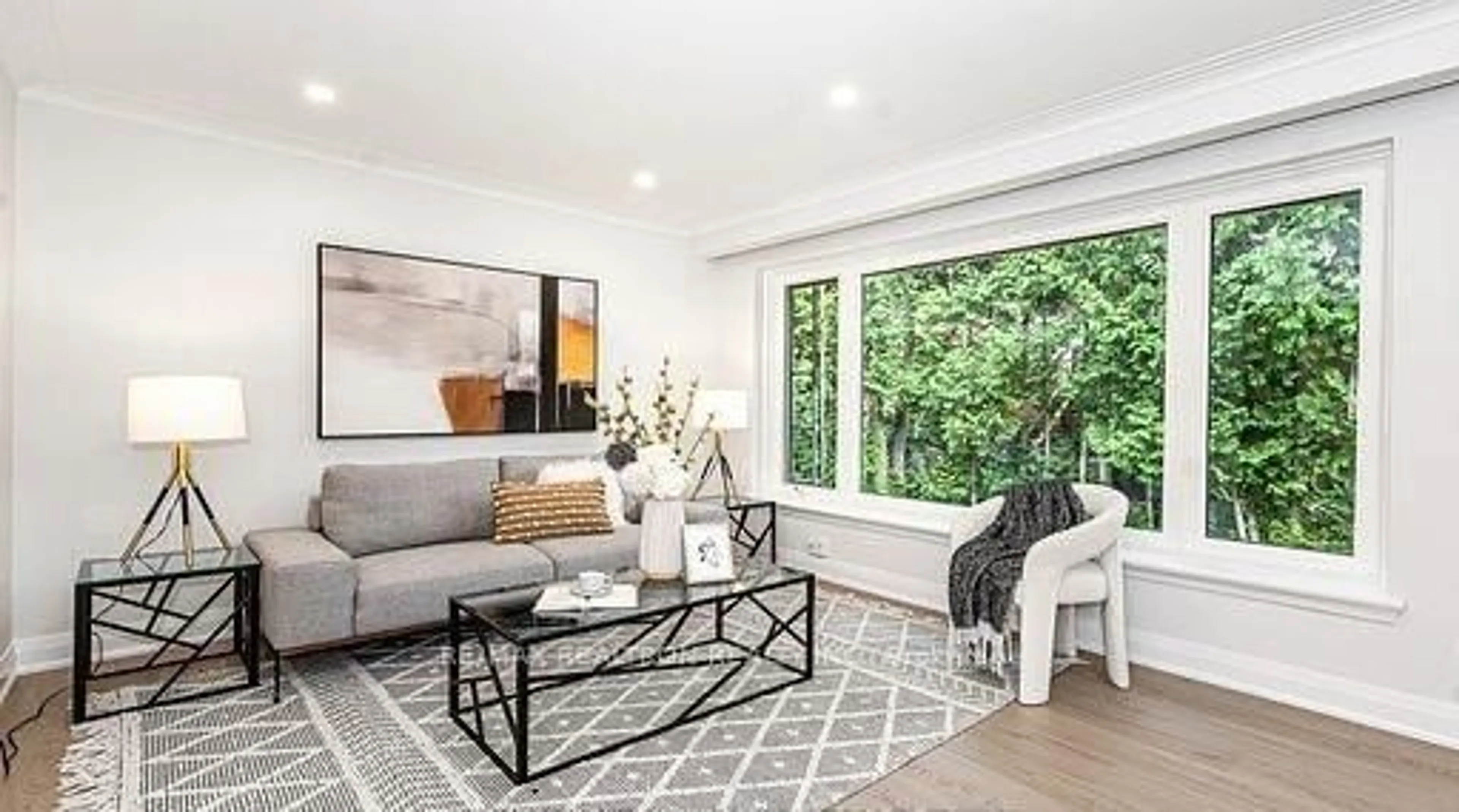 Living room with furniture, unknown for 318 Paliser Cres, Richmond Hill Ontario L4C 1R8