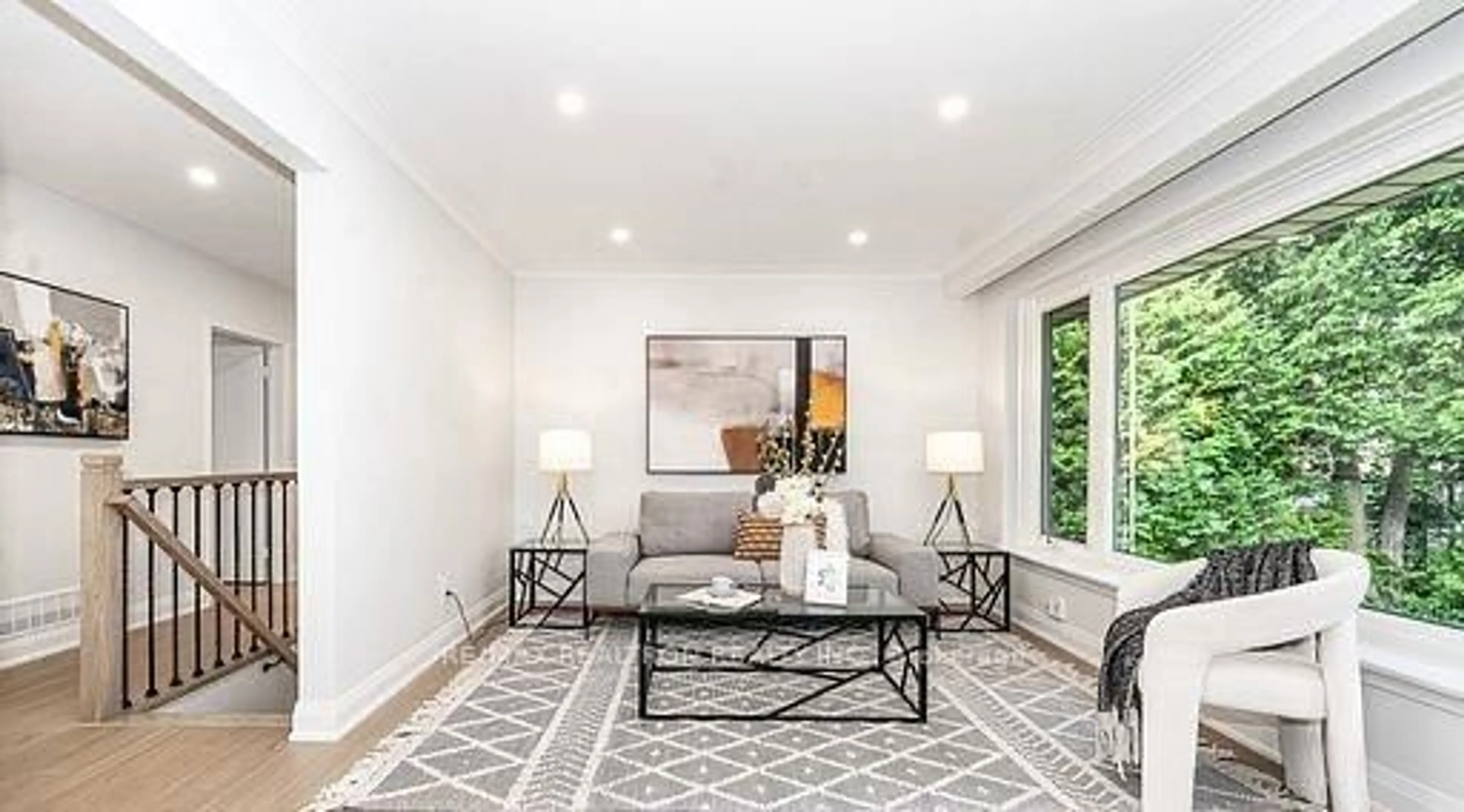 Living room with furniture, unknown for 318 Paliser Cres, Richmond Hill Ontario L4C 1R8