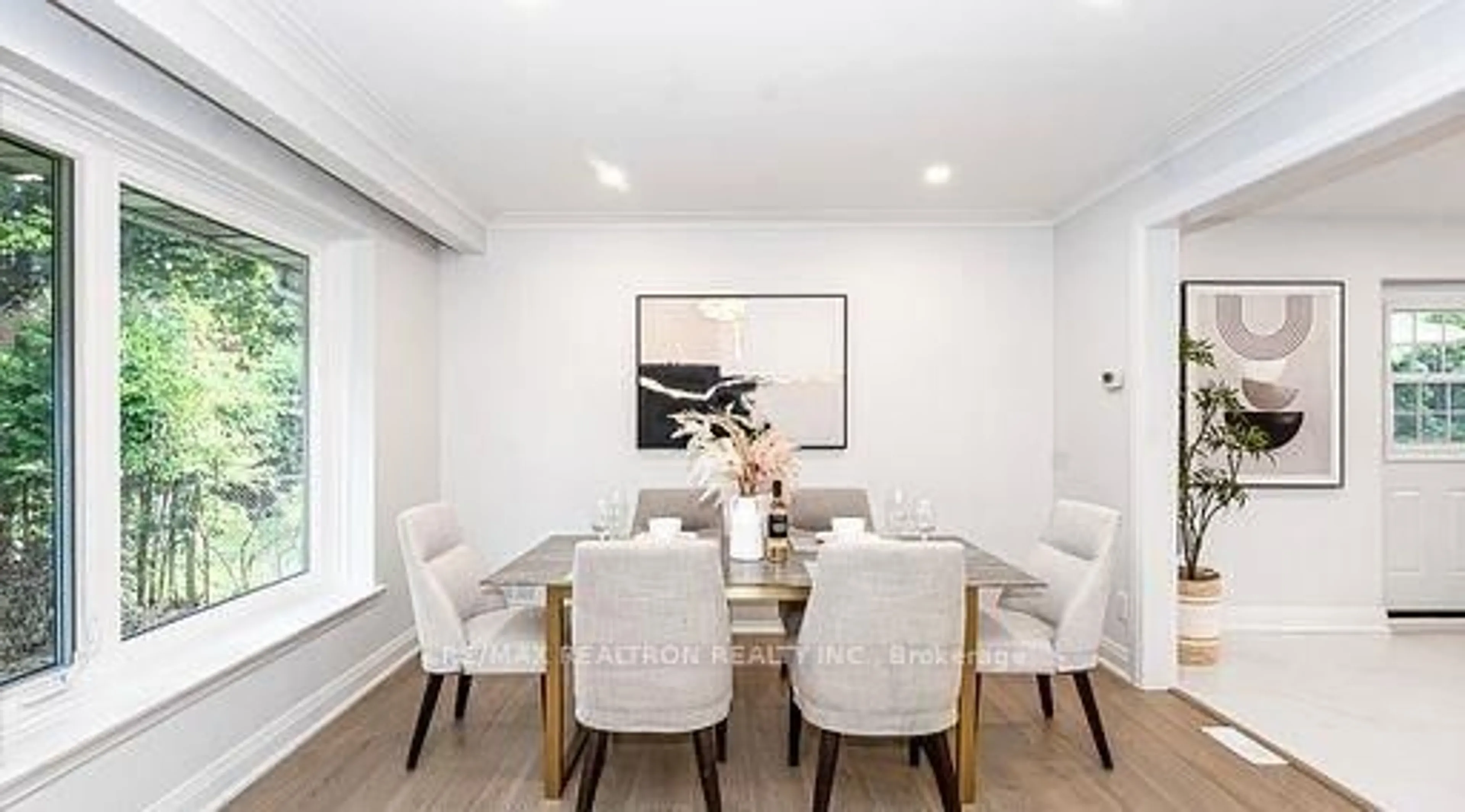 Dining room, unknown for 318 Paliser Cres, Richmond Hill Ontario L4C 1R8