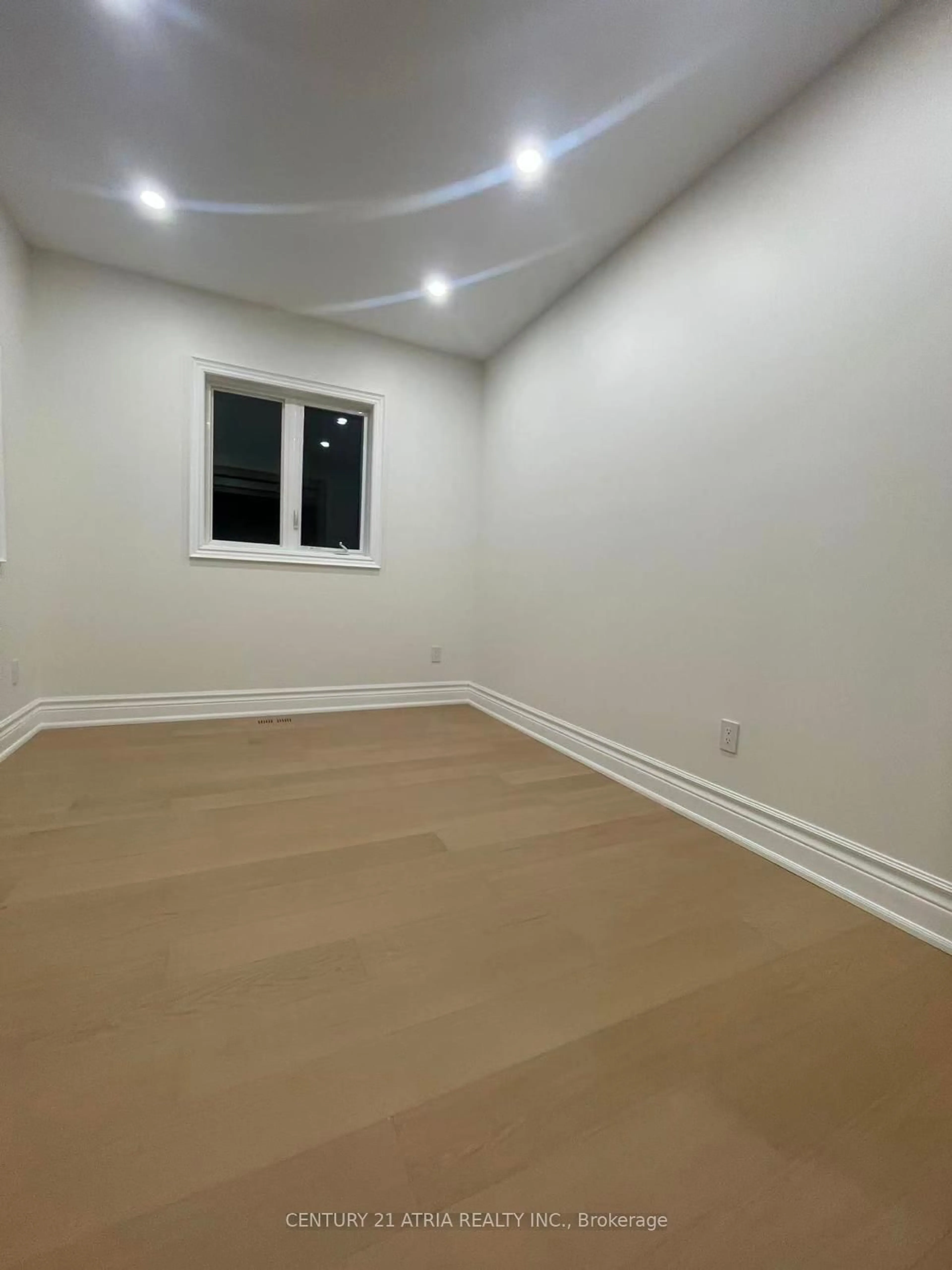 A pic of a room for 1290 Shortreed Terr, Newmarket Ontario L3X 0B6