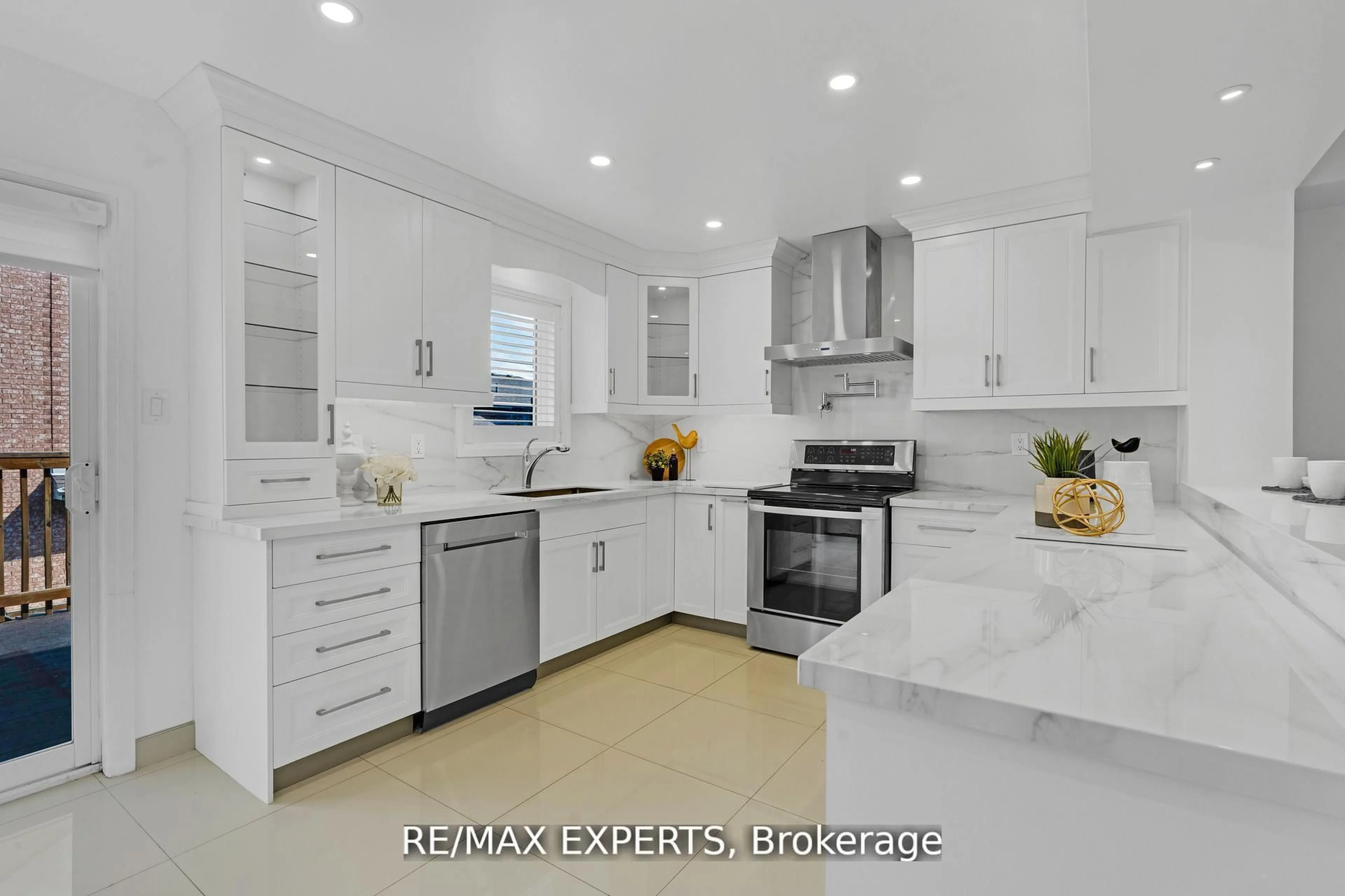 Unknown for 19 Foxchase Ave #32, Vaughan Ontario L4L 9M9