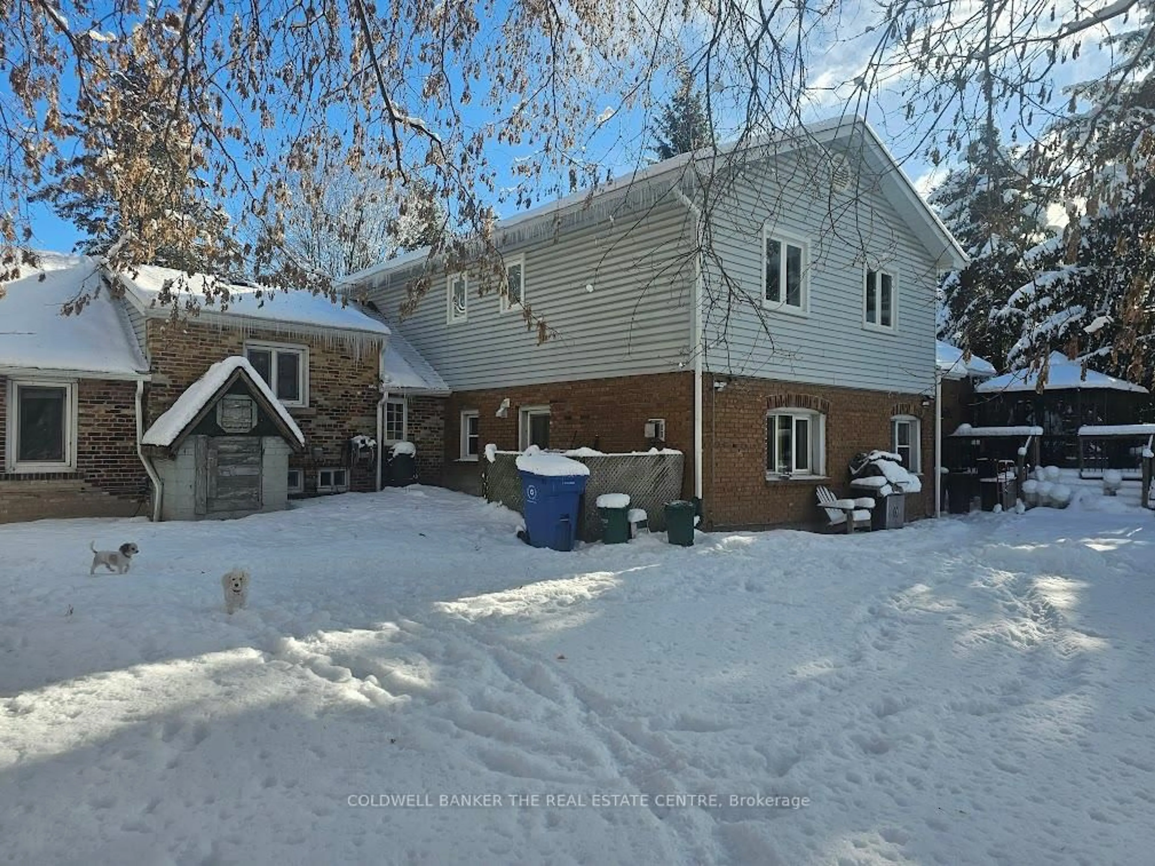 A pic from outside/outdoor area/front of a property/back of a property/a pic from drone, street for 158 Samuel Lount Rd, East Gwillimbury Ontario L9N 1K3