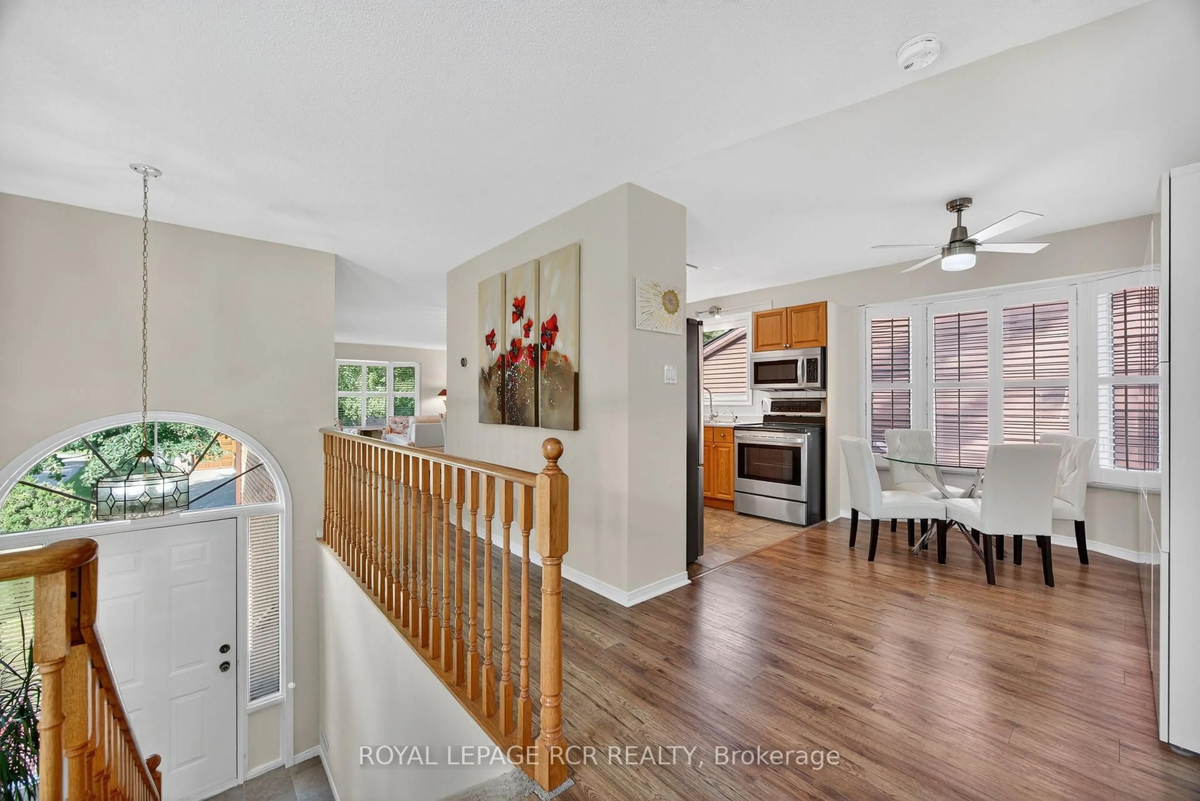 Open concept kitchen, unknown for 108 Green Briar Rd, New Tecumseth Ontario L9R 1R4