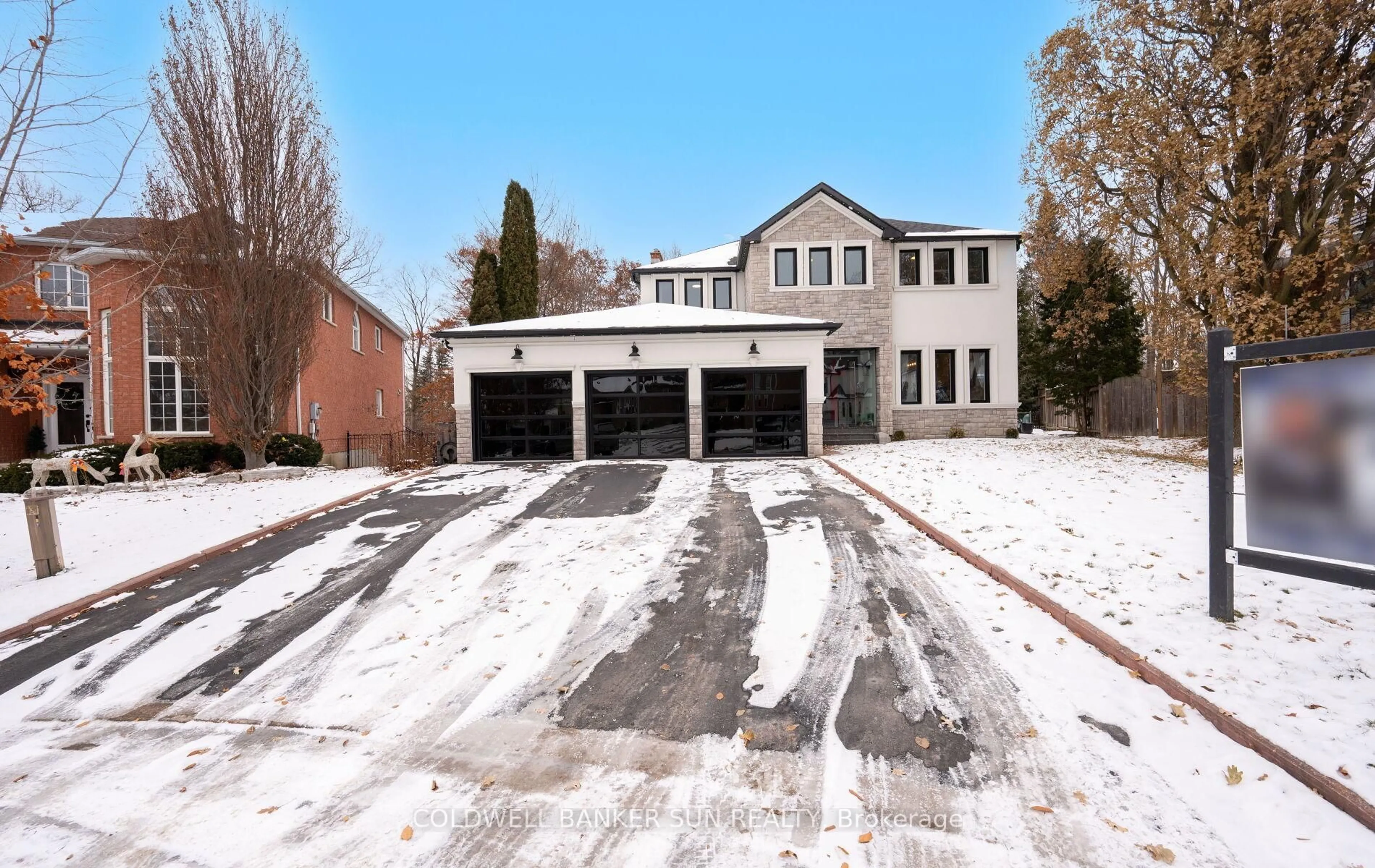 Home with brick exterior material, street for 34 Previn Crt, New Tecumseth Ontario L9R 1N8