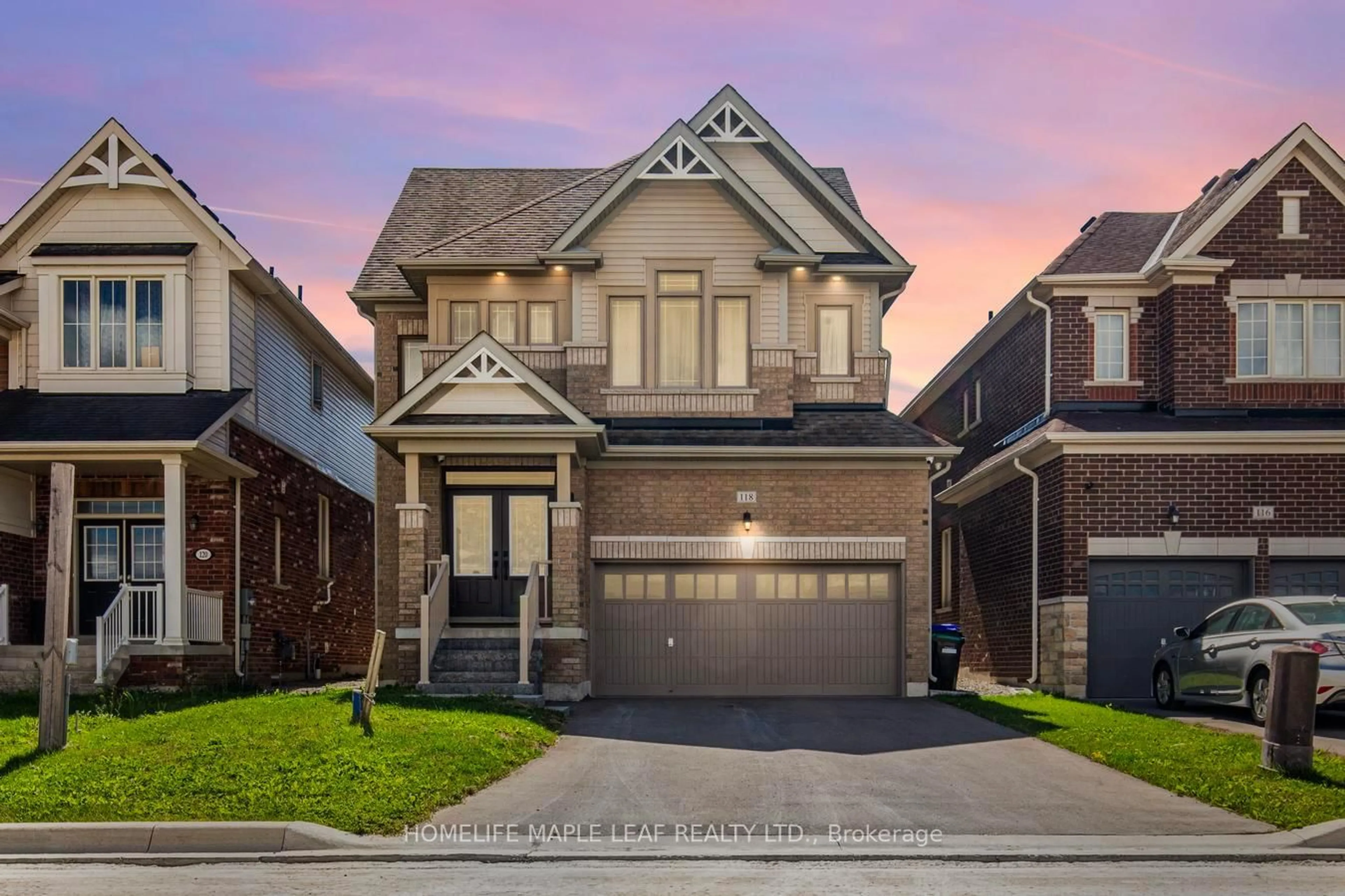 Home with brick exterior material, street for 118 Lorne Thomas Pl, New Tecumseth Ontario L9R 0V8