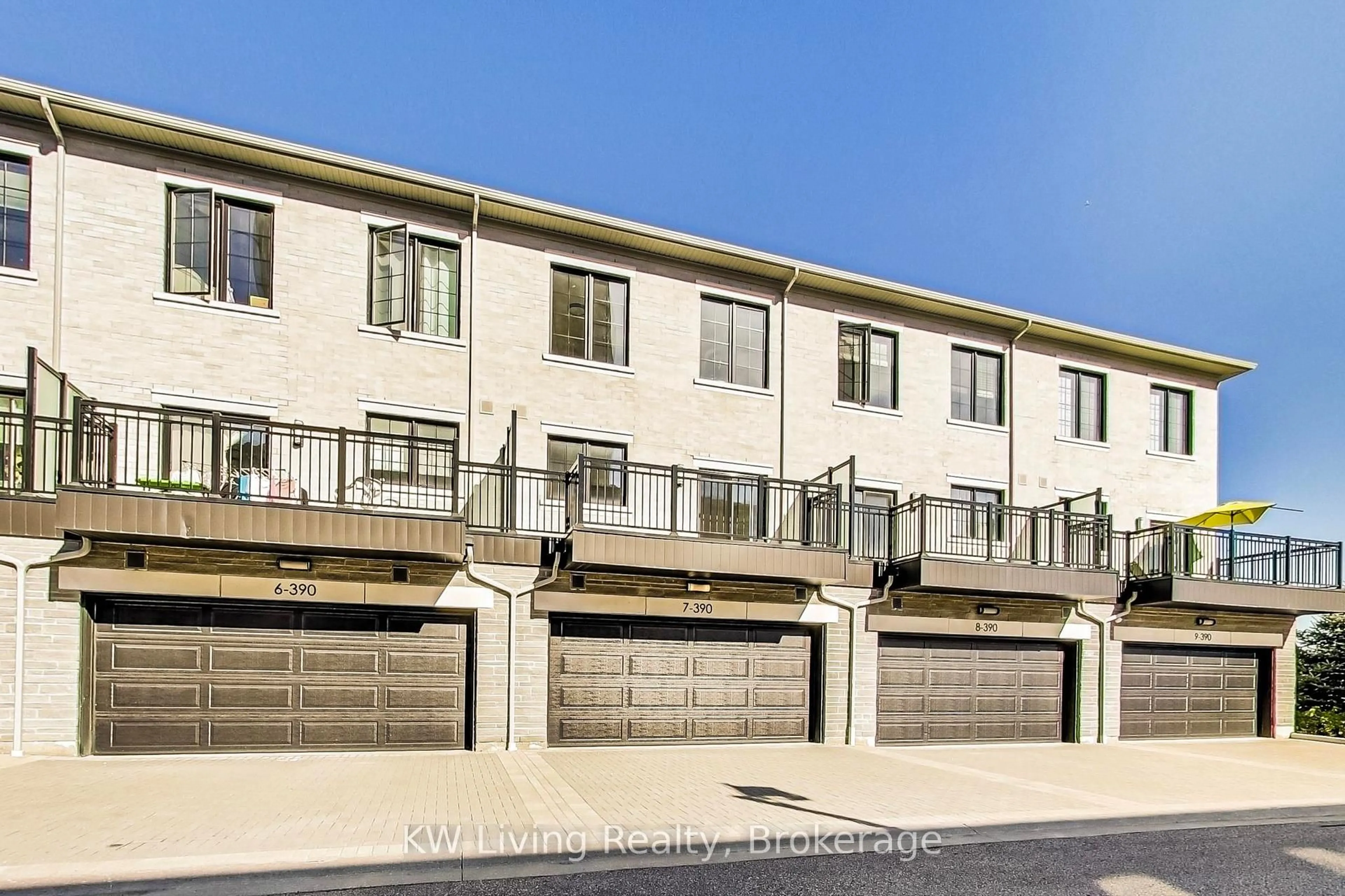 Unknown for 390 Highway 7 #TH7, Richmond Hill Ontario L4B 0G5