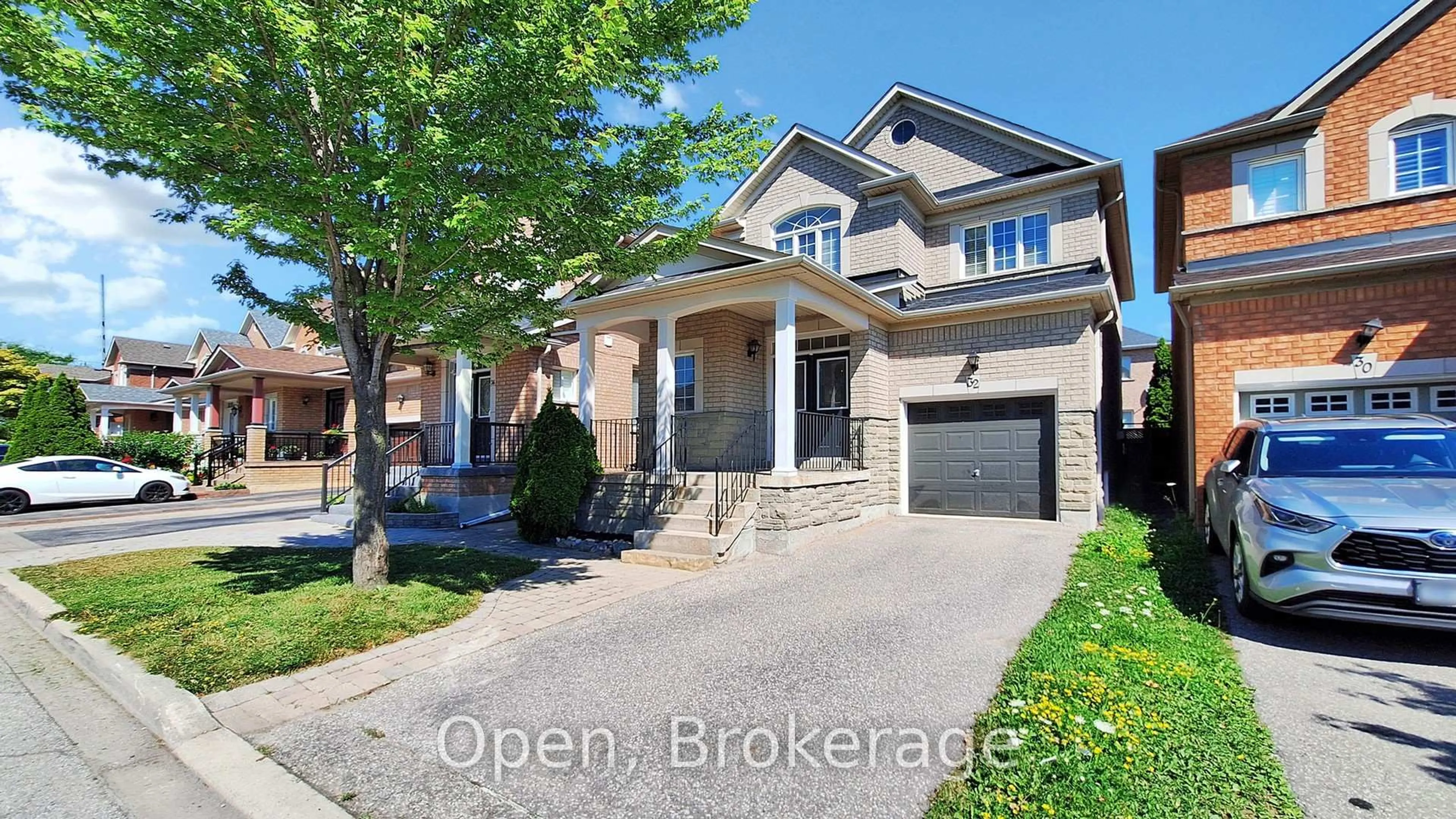 Home with brick exterior material, street for 32 Daiseyfield Cres, Vaughan Ontario L4H 2T9