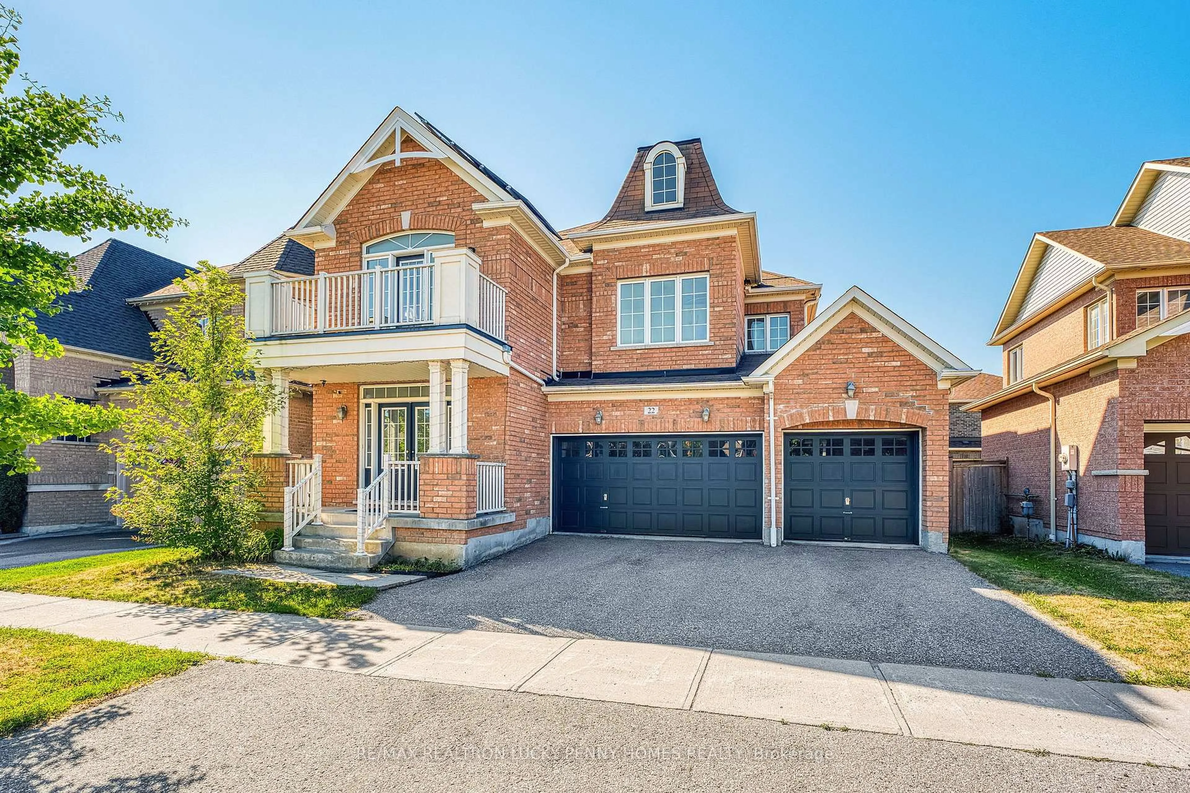 Home with brick exterior material, street for 22 Greenbury Crt, Whitchurch-Stouffville Ontario L4A 0S1